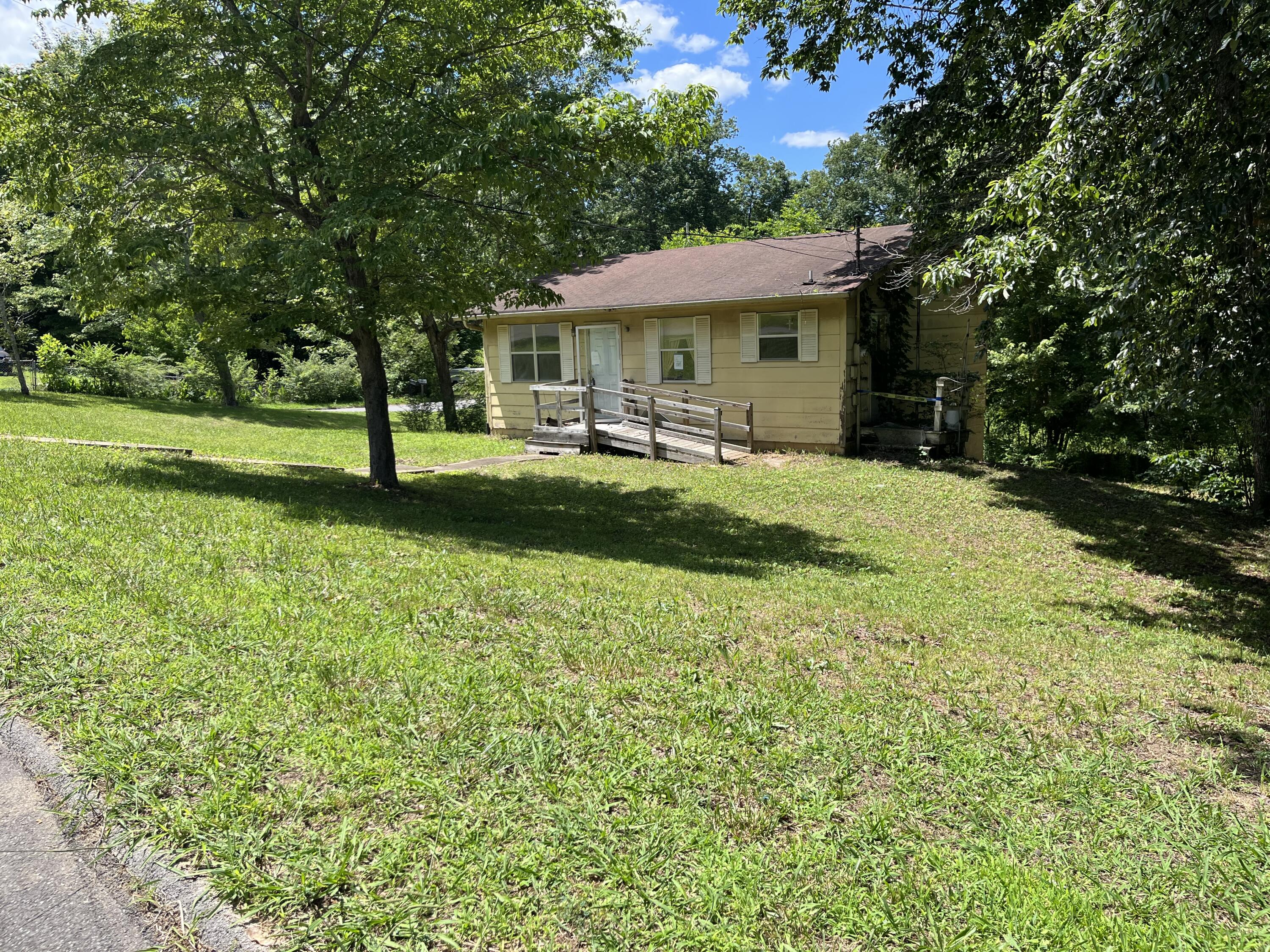 238 SE Matt Circle