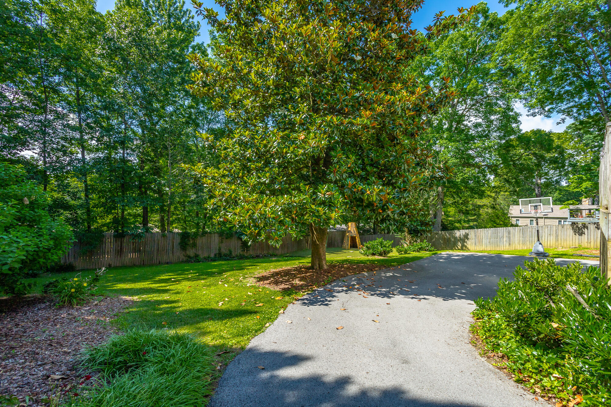 315 N Palisades Dr