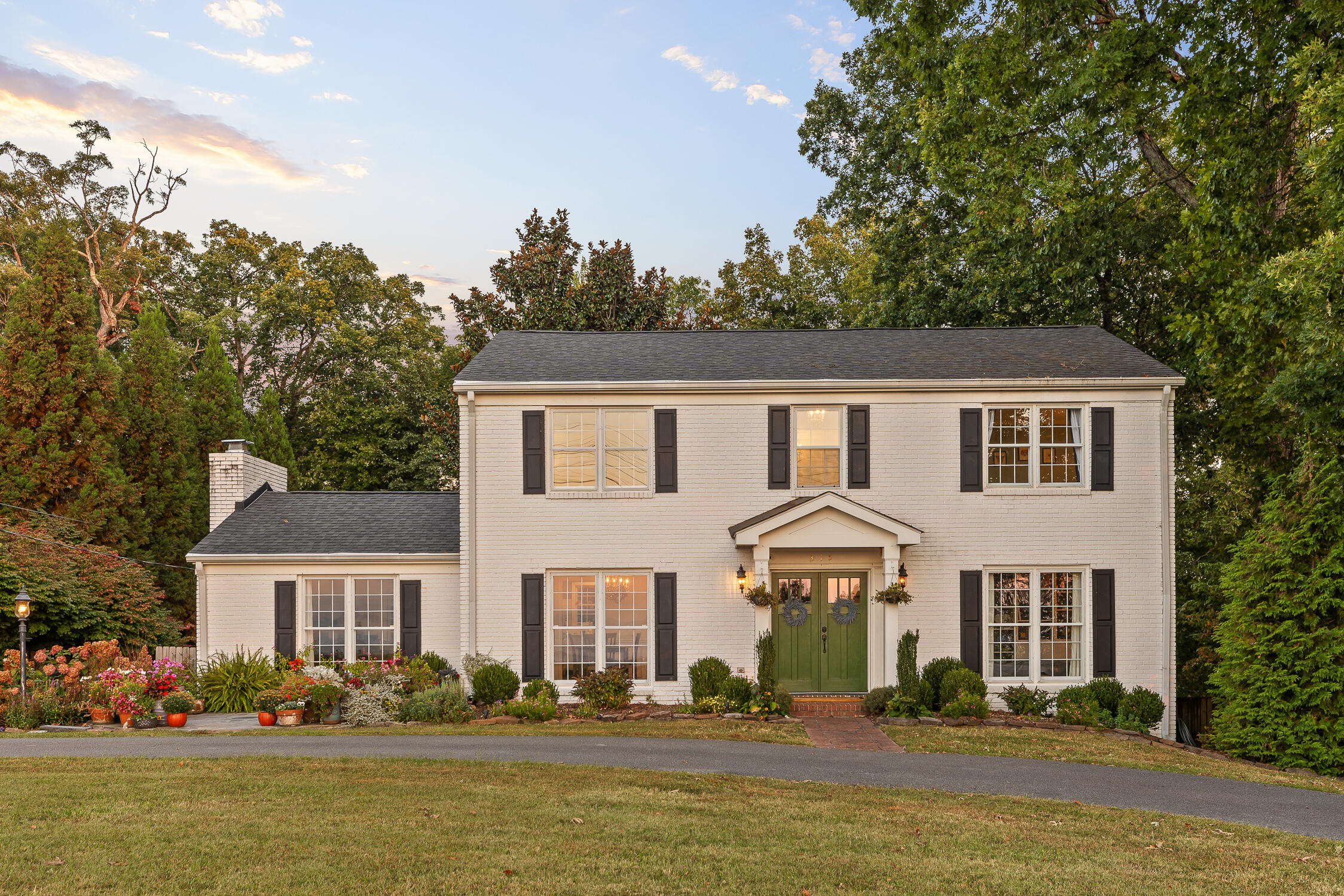315 N Palisades Dr