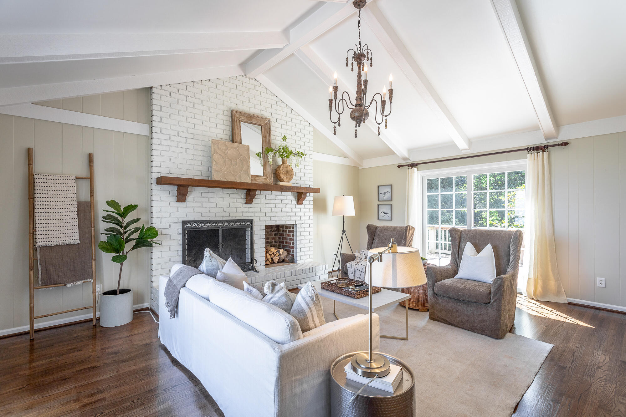 315 N Palisades Dr