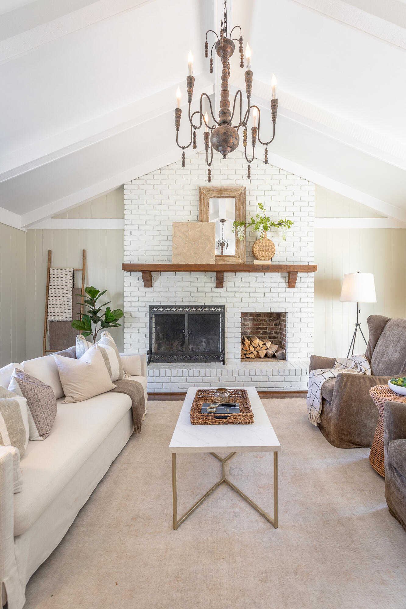 315 N Palisades Dr