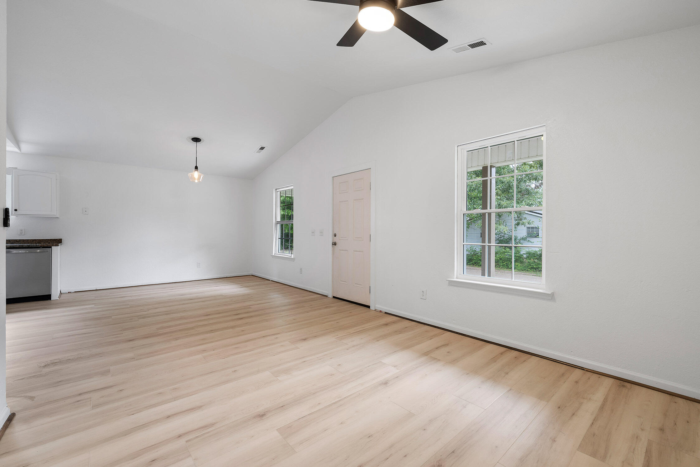 908 Roanoke Avenue