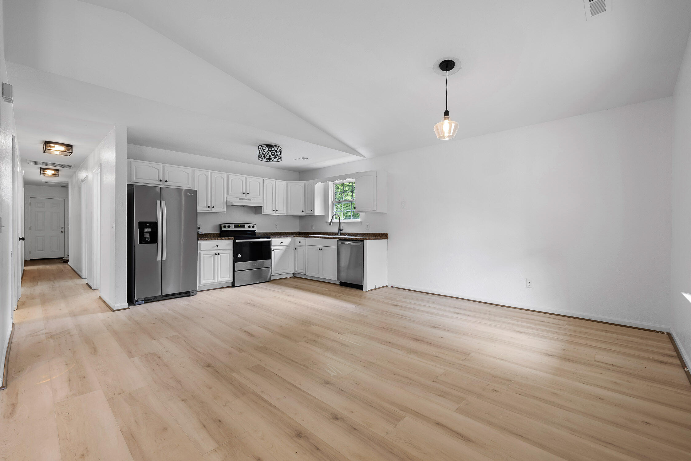 908 Roanoke Avenue