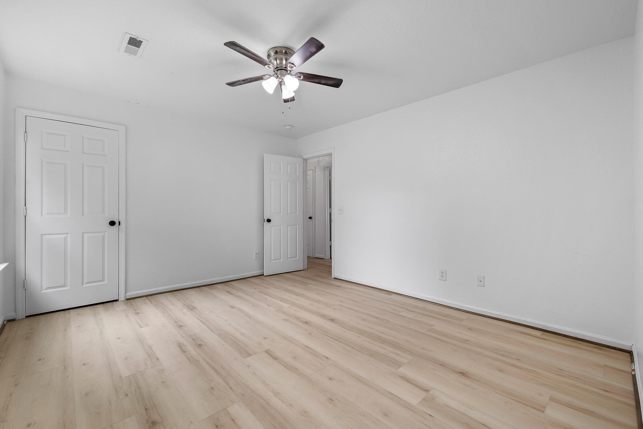 908 Roanoke Avenue