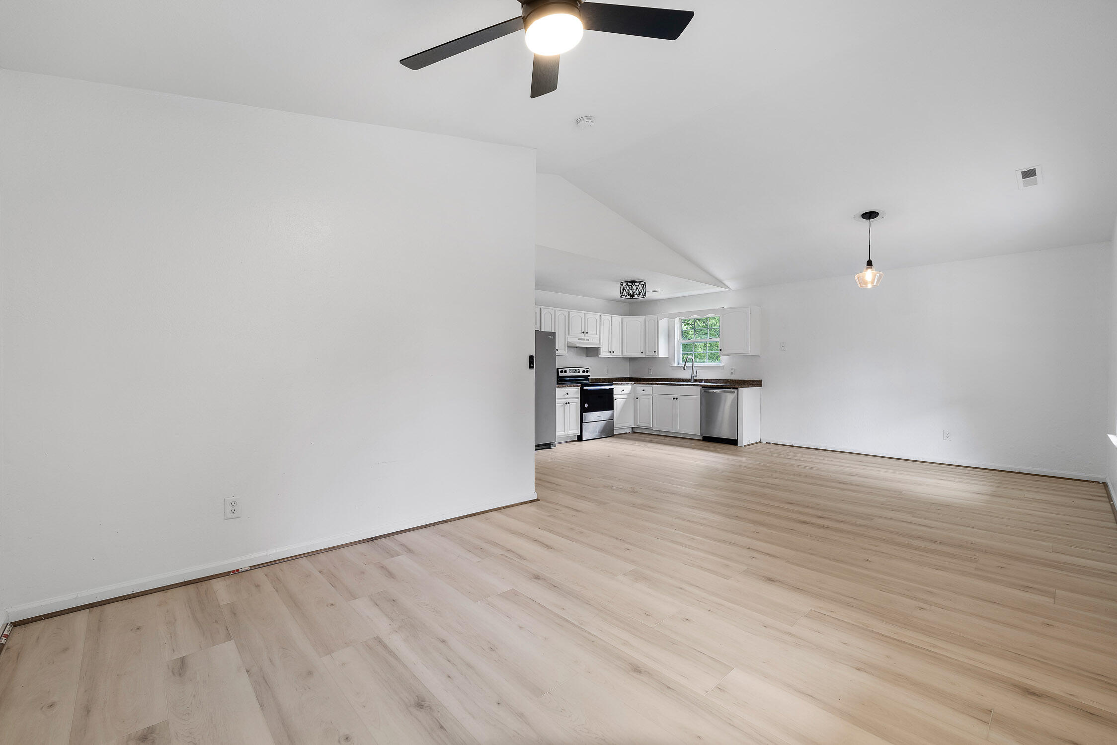 908 Roanoke Avenue