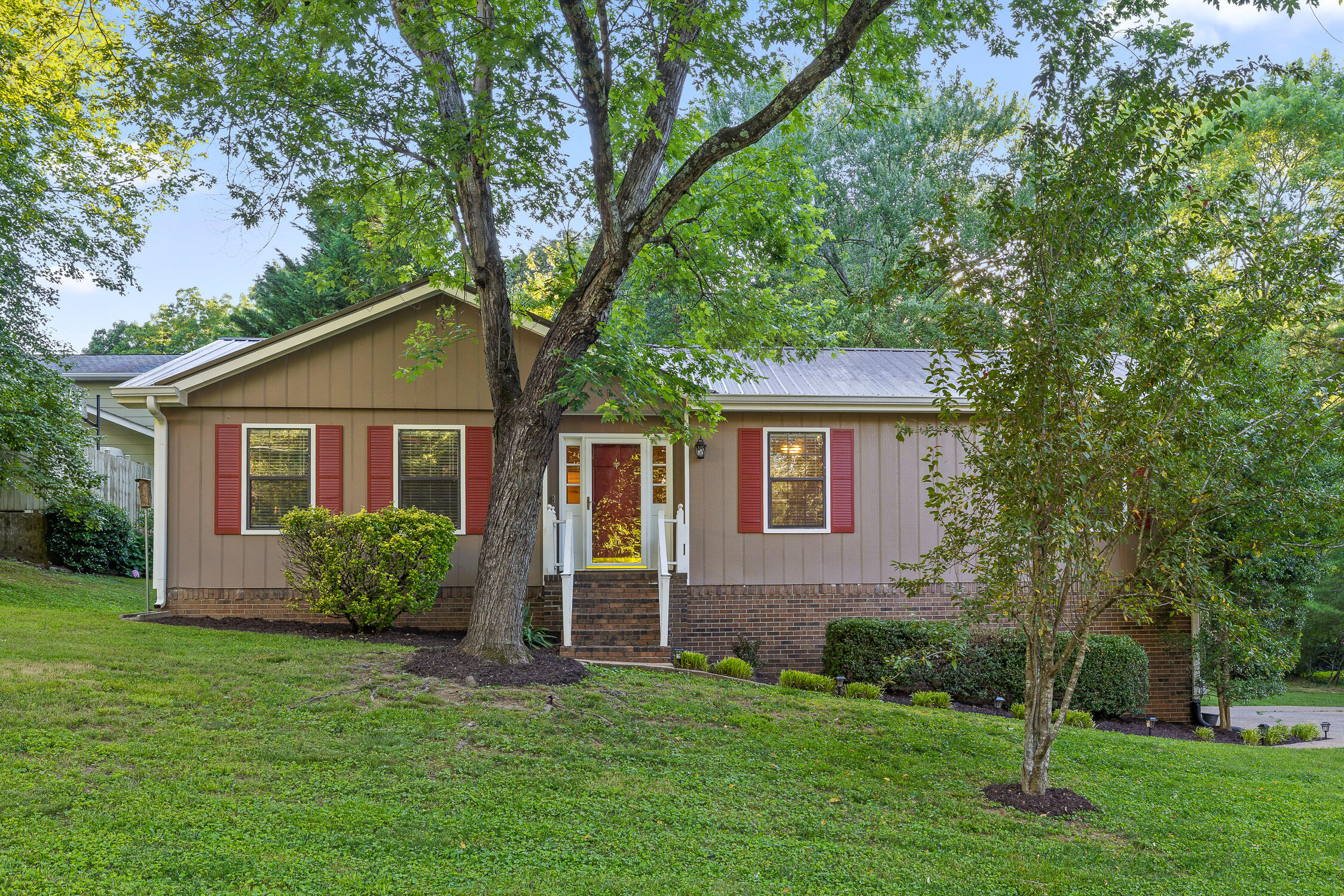 7226 Fairington Circle