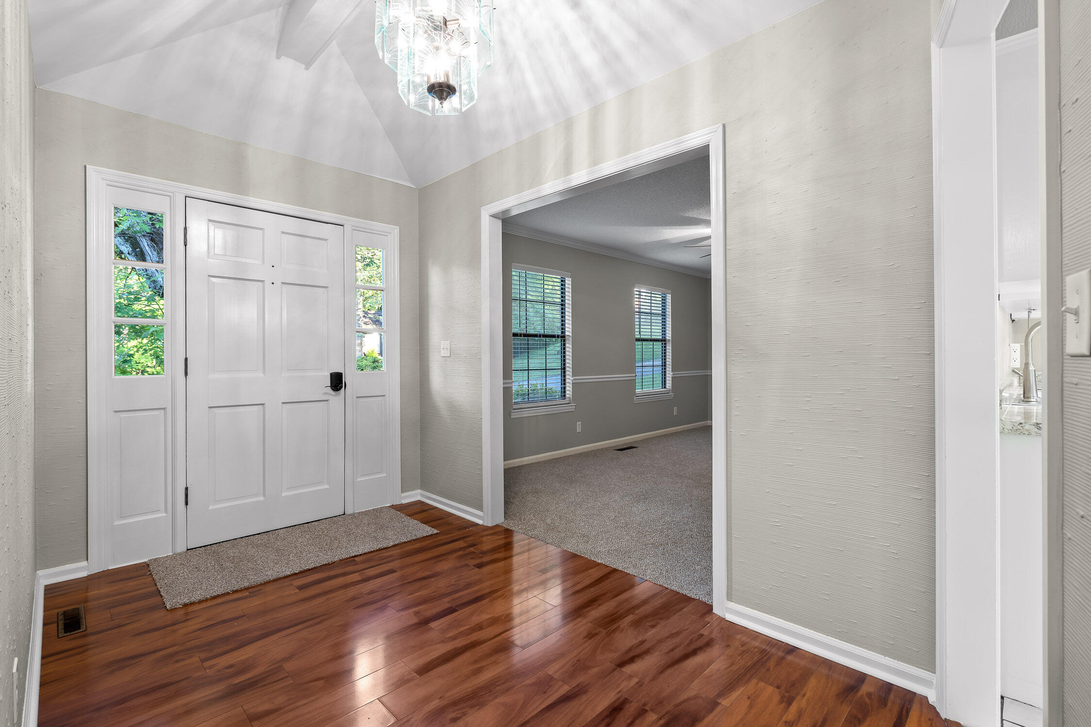 7226 Fairington Circle