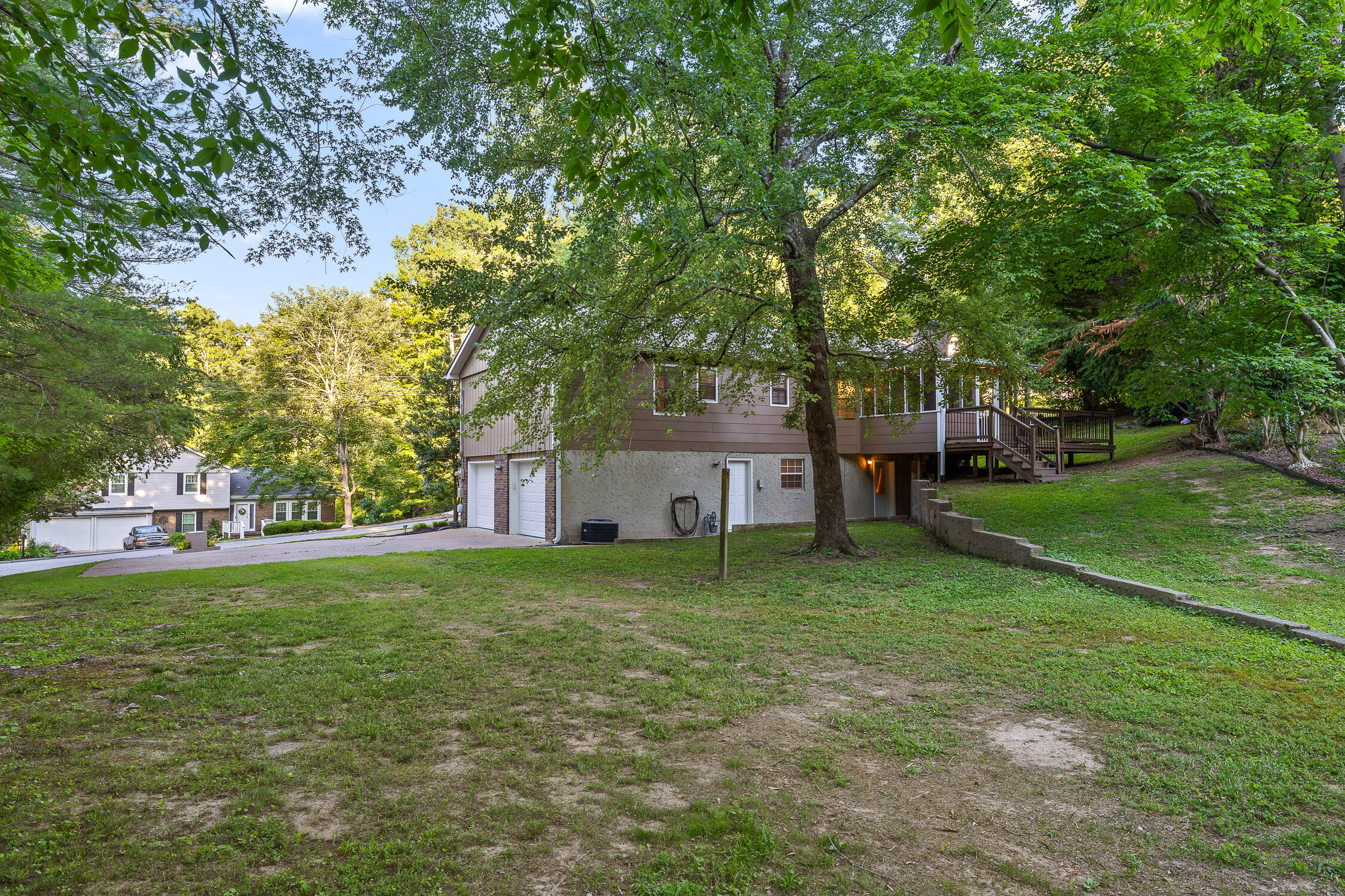 7226 Fairington Circle