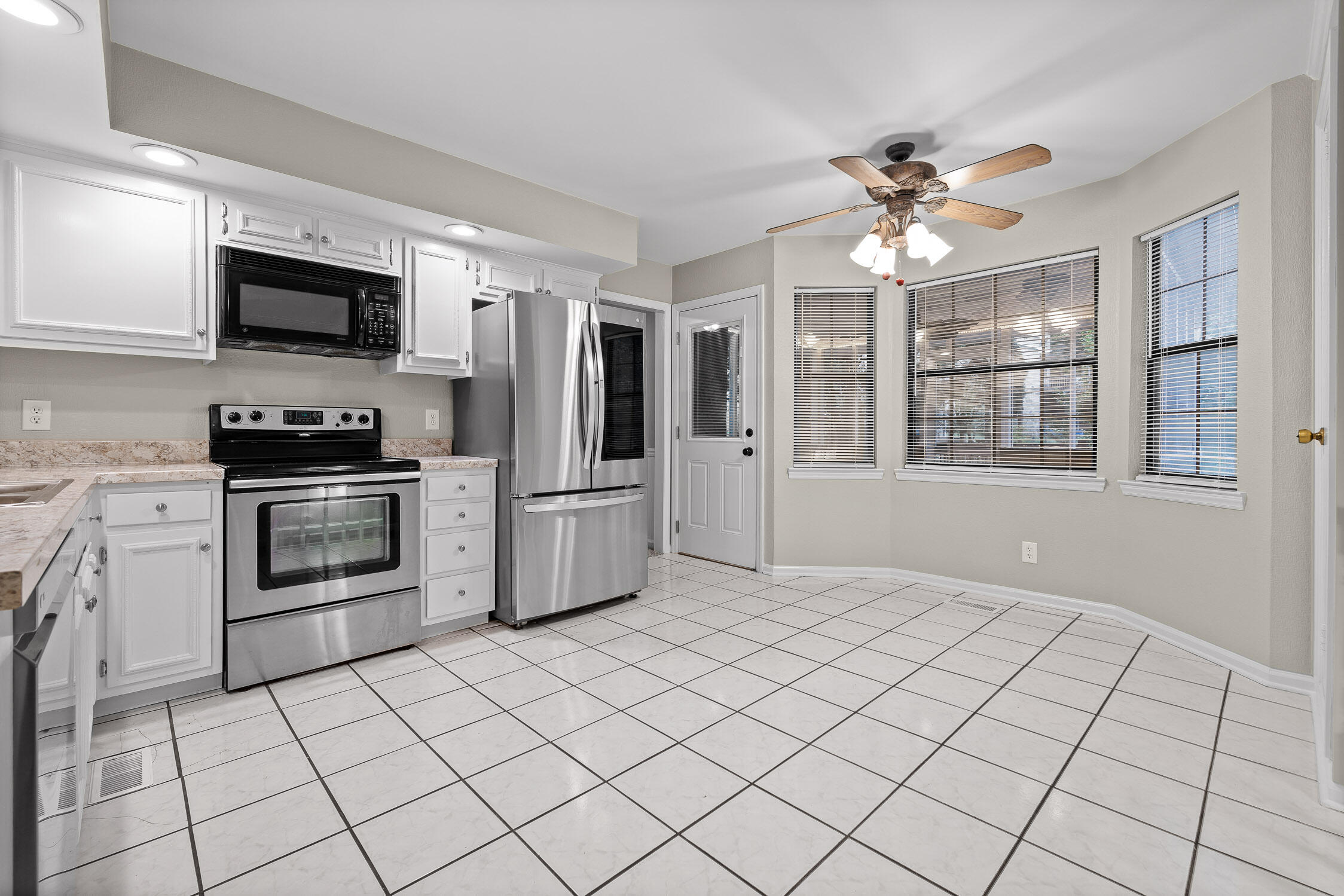 7226 Fairington Circle