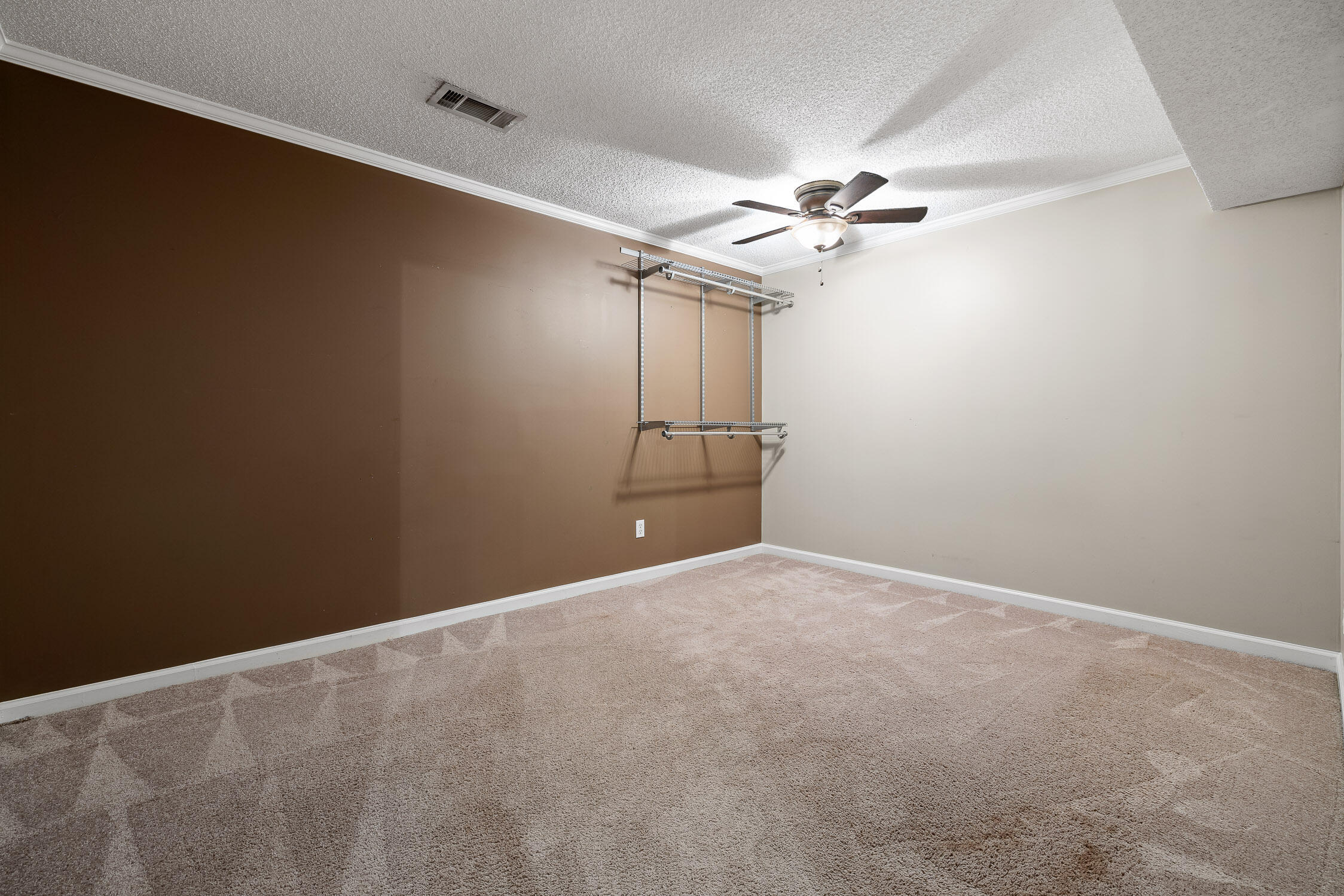 7226 Fairington Circle