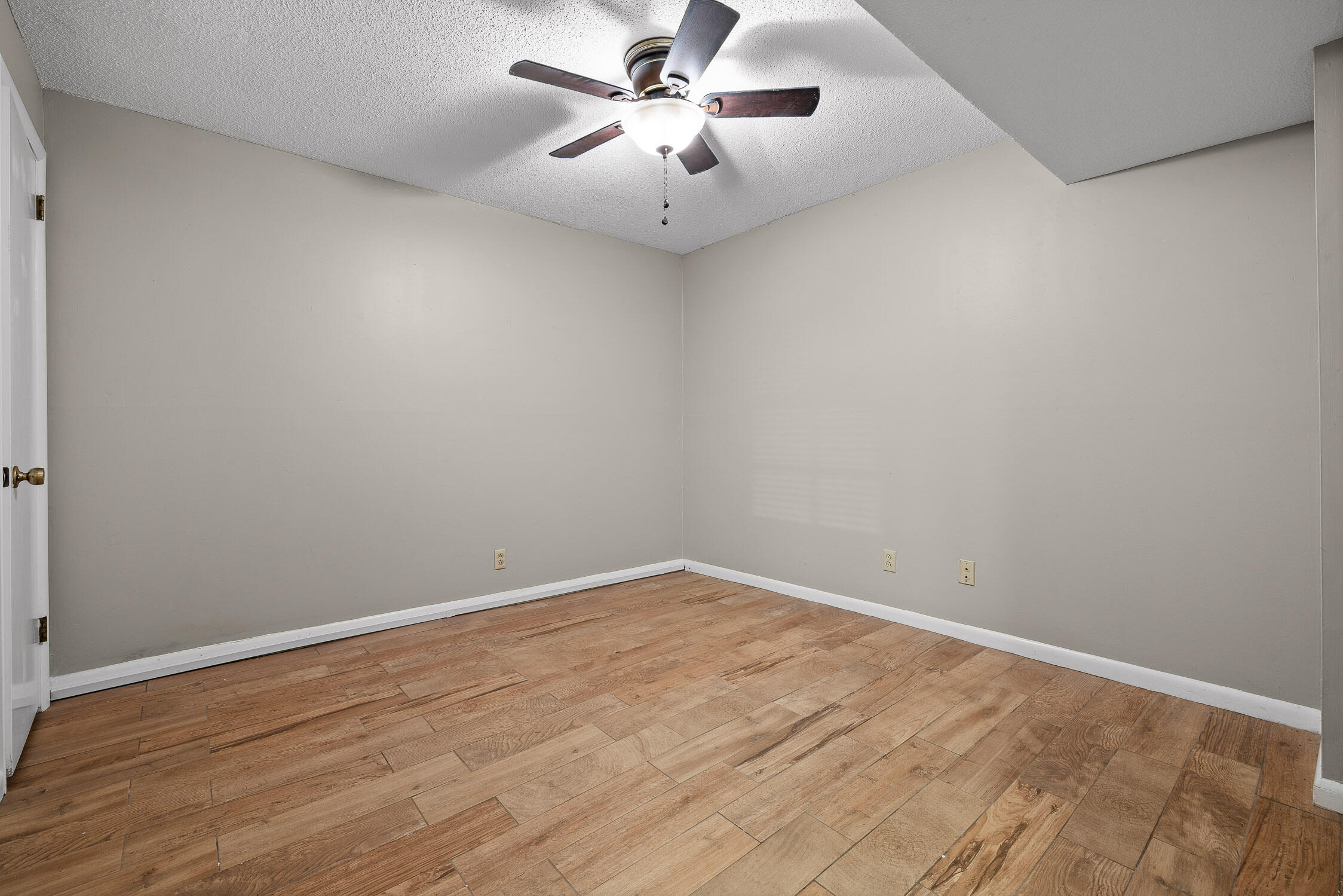 7226 Fairington Circle