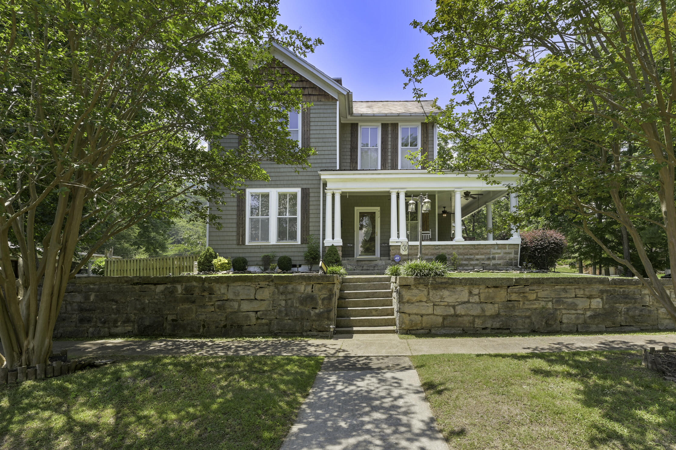 412 Oak Avenue
