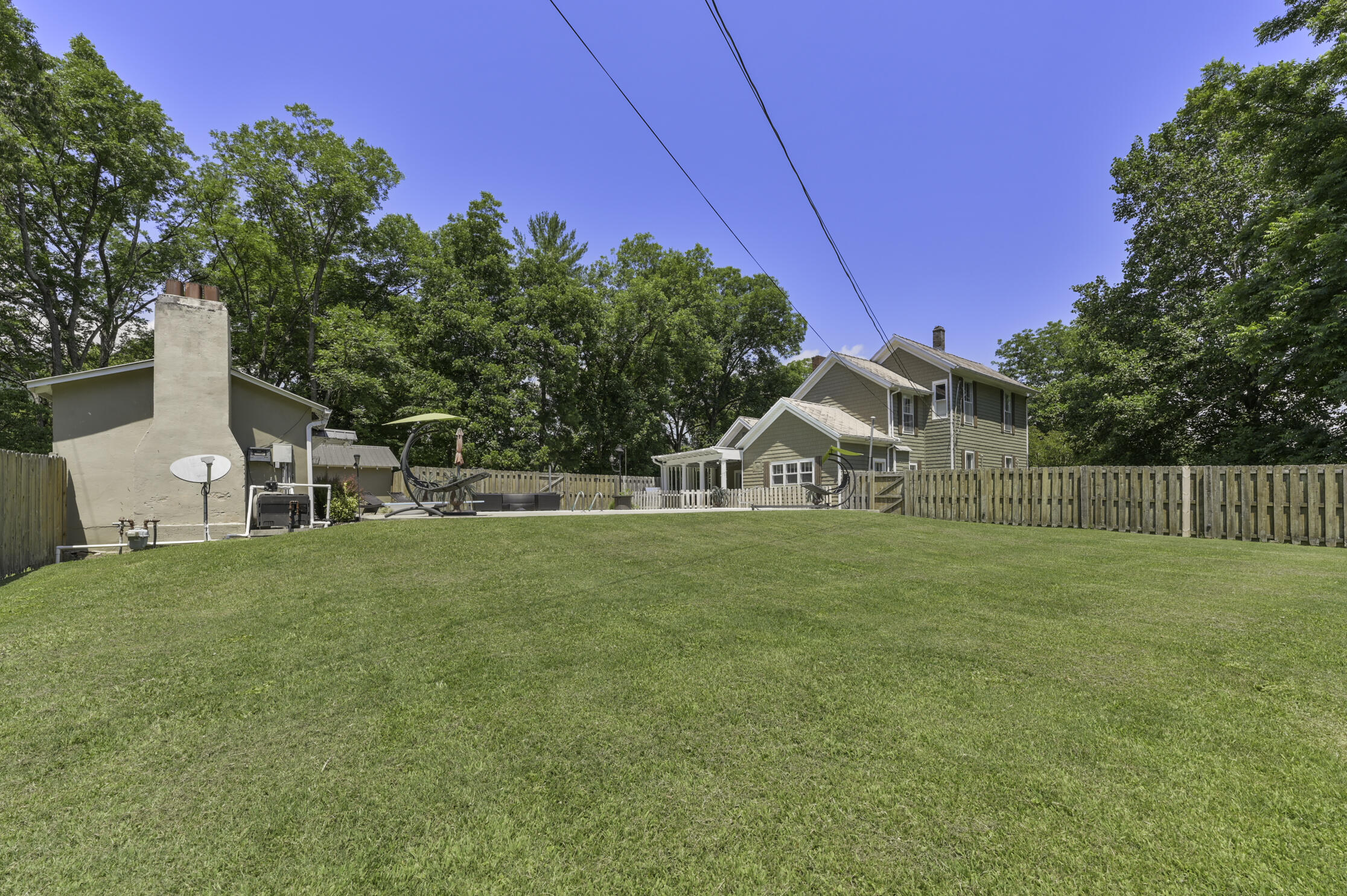 412 Oak Avenue