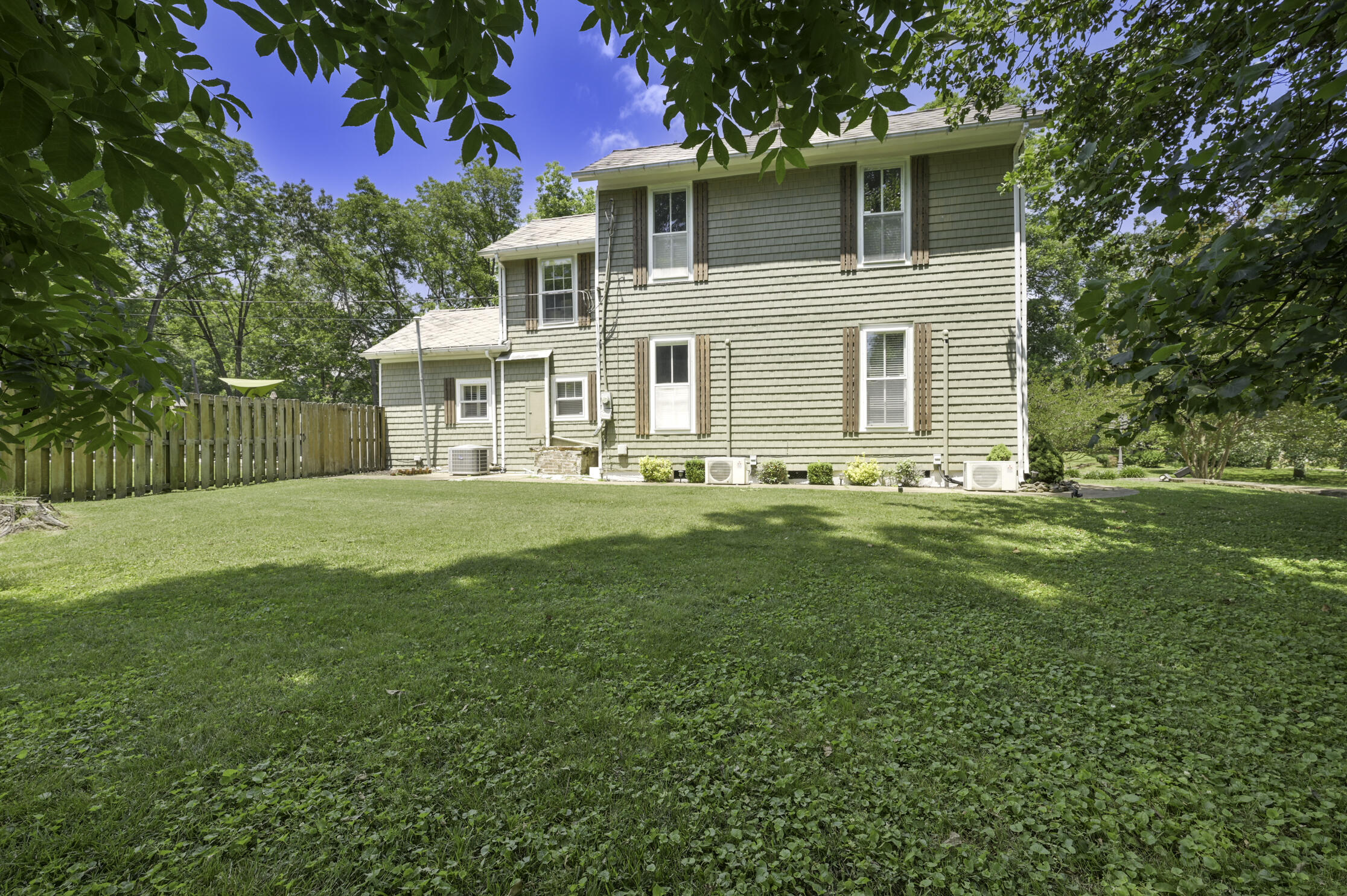 412 Oak Avenue