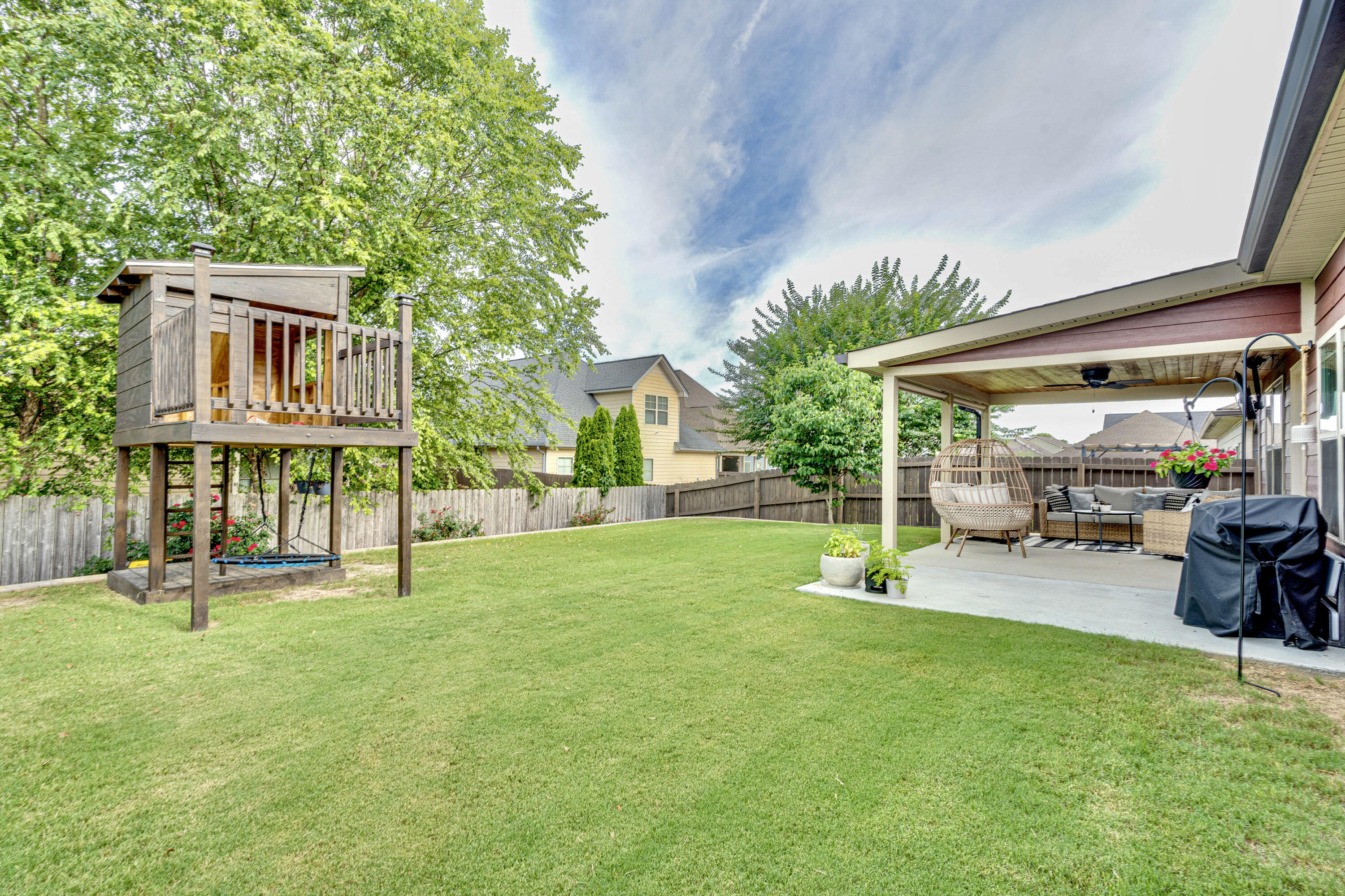 5404 Bungalow Circle