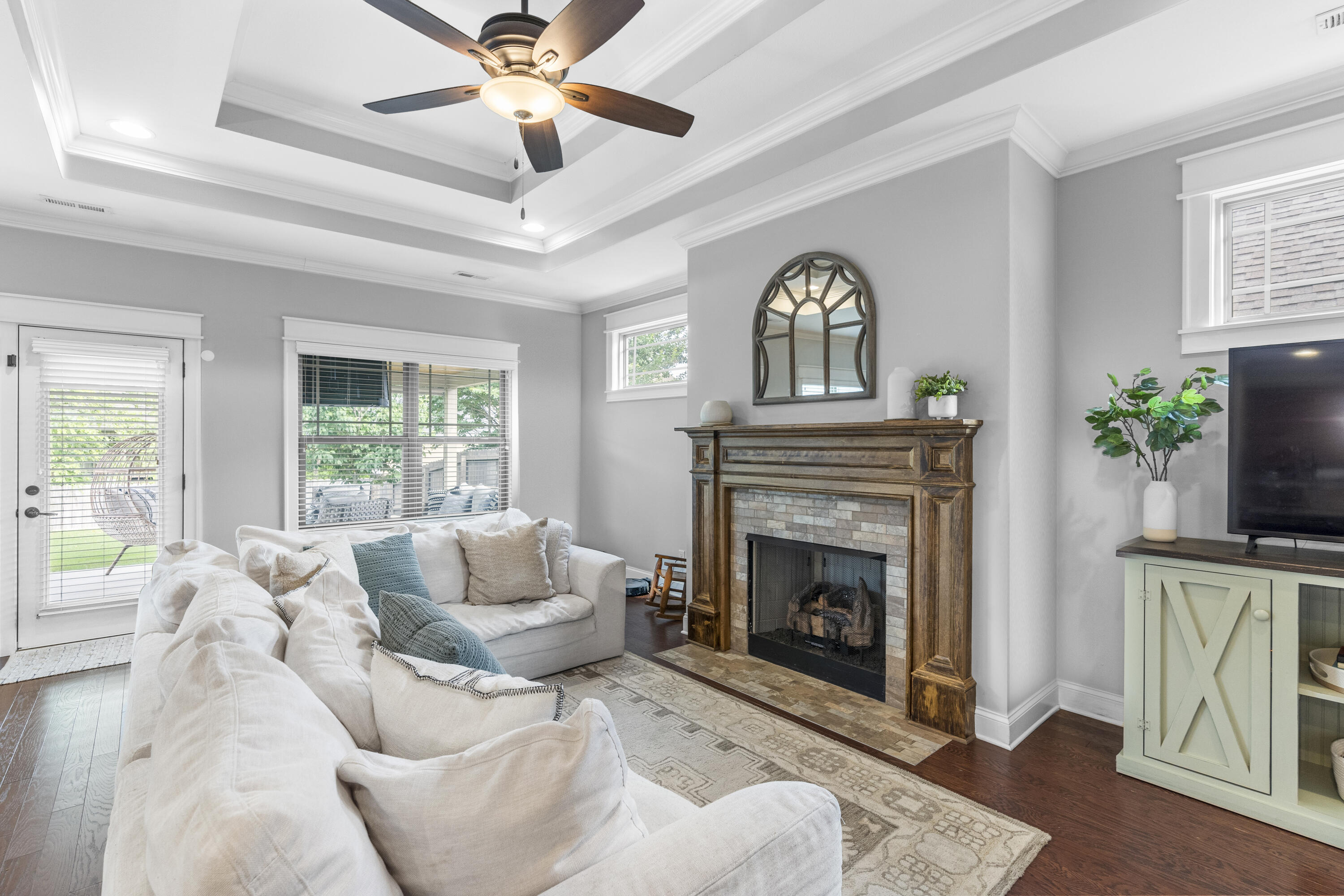 5404 Bungalow Circle