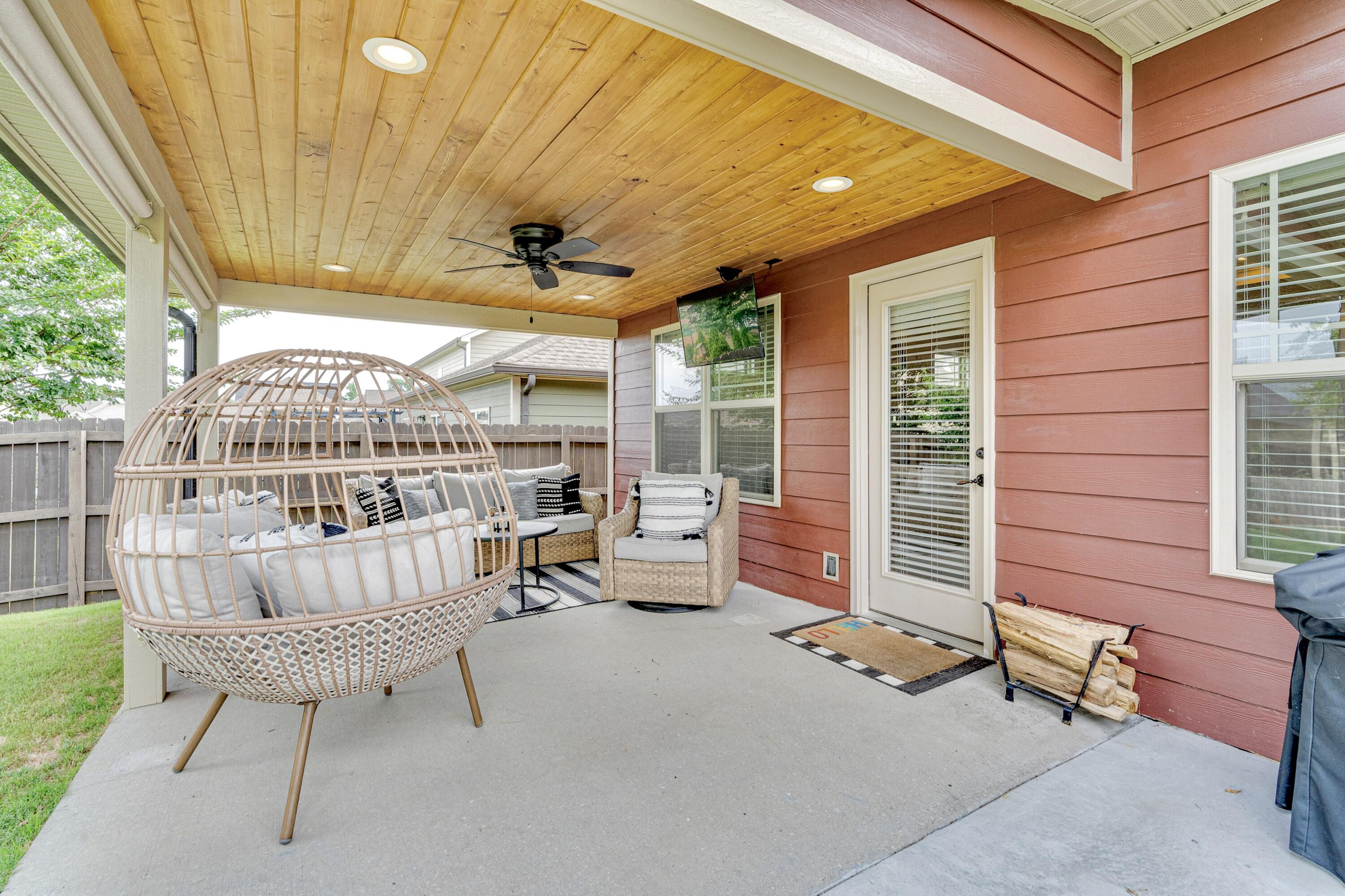 5404 Bungalow Circle