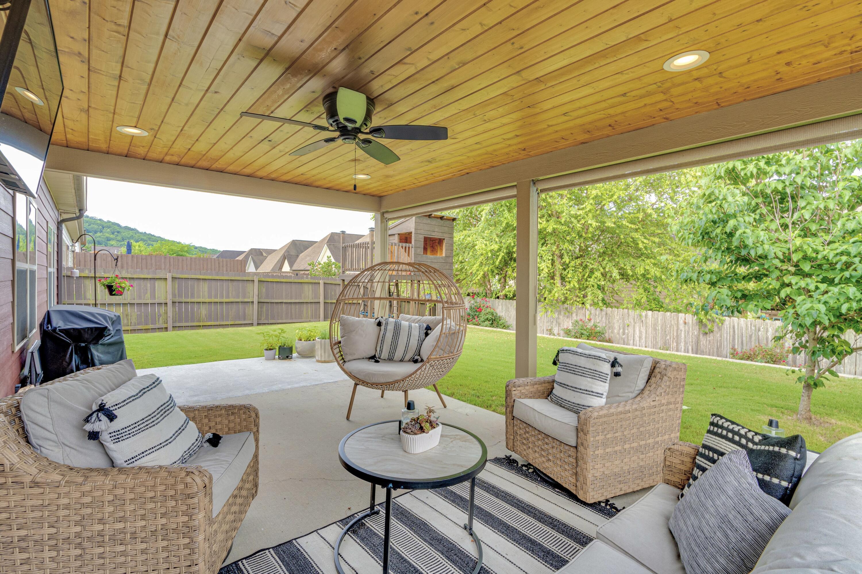 5404 Bungalow Circle