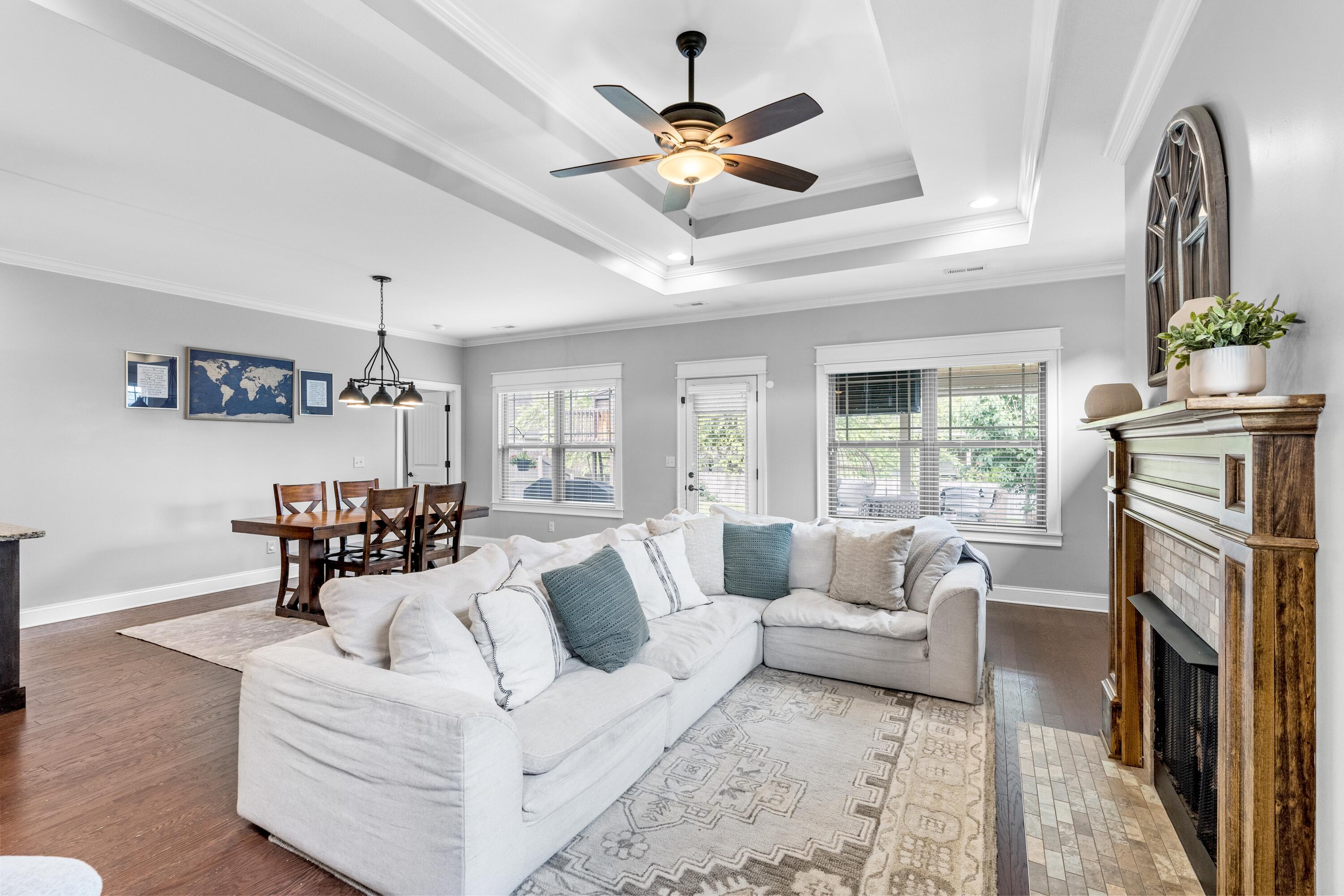 5404 Bungalow Circle