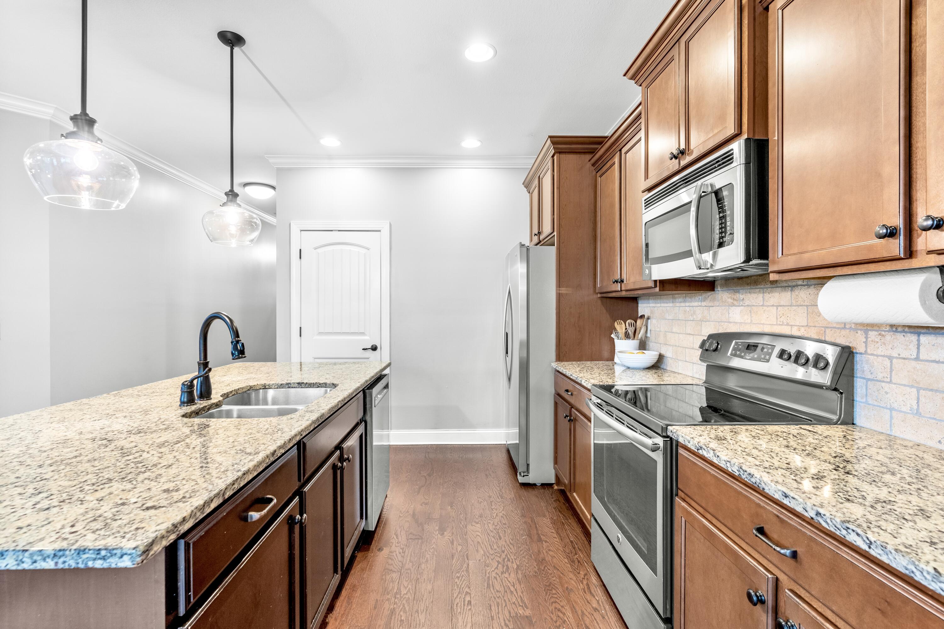 5404 Bungalow Circle