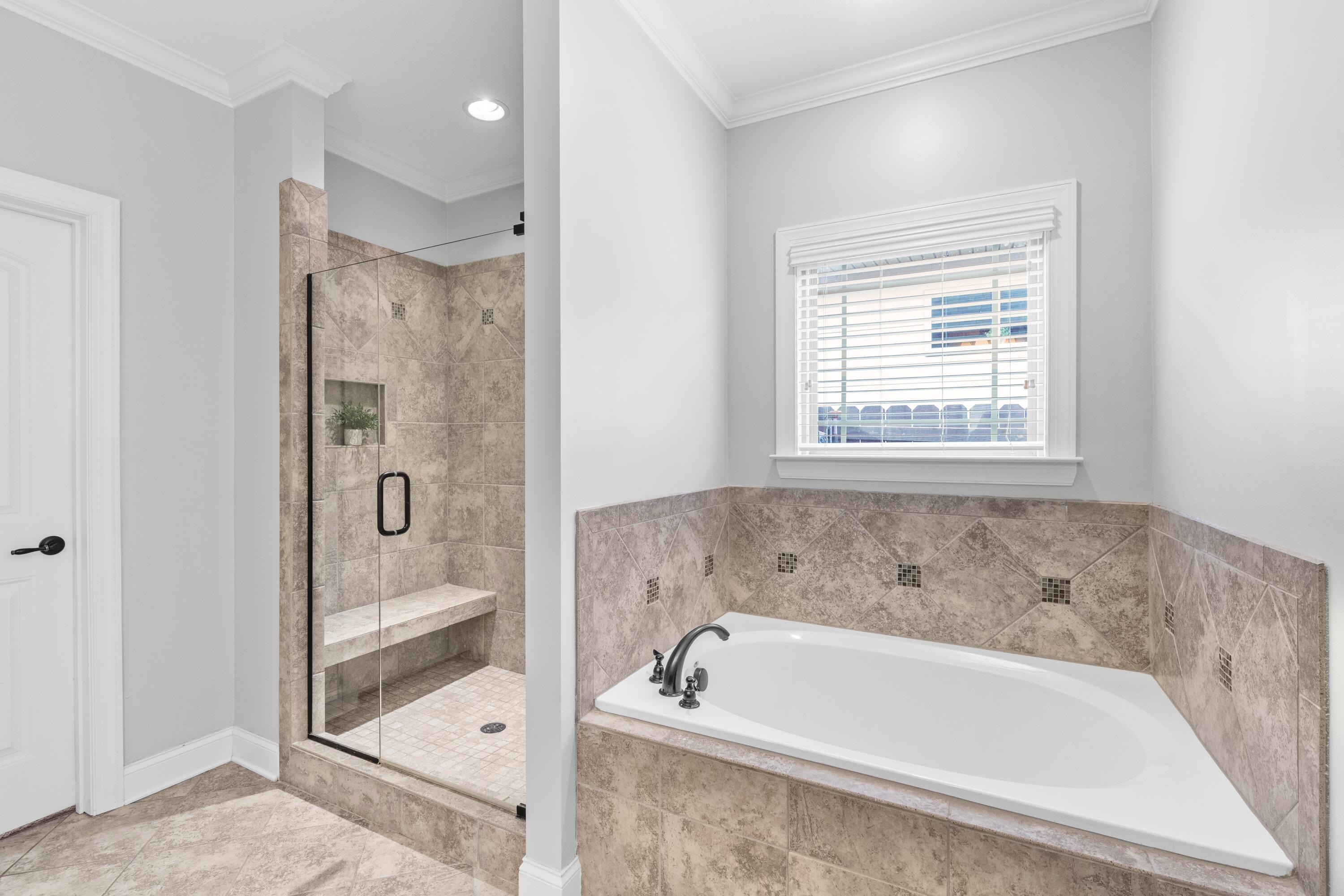 5404 Bungalow Circle