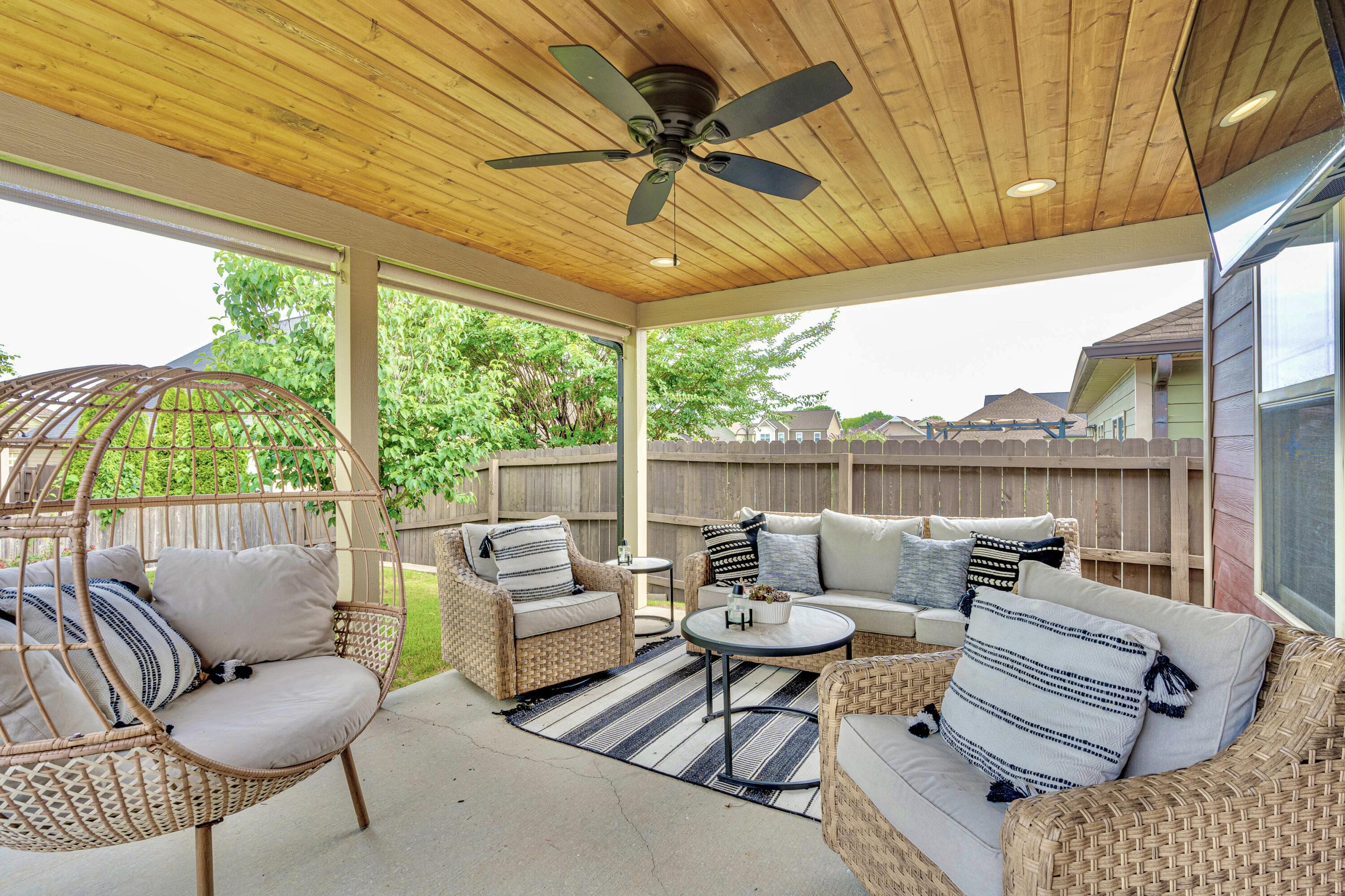 5404 Bungalow Circle