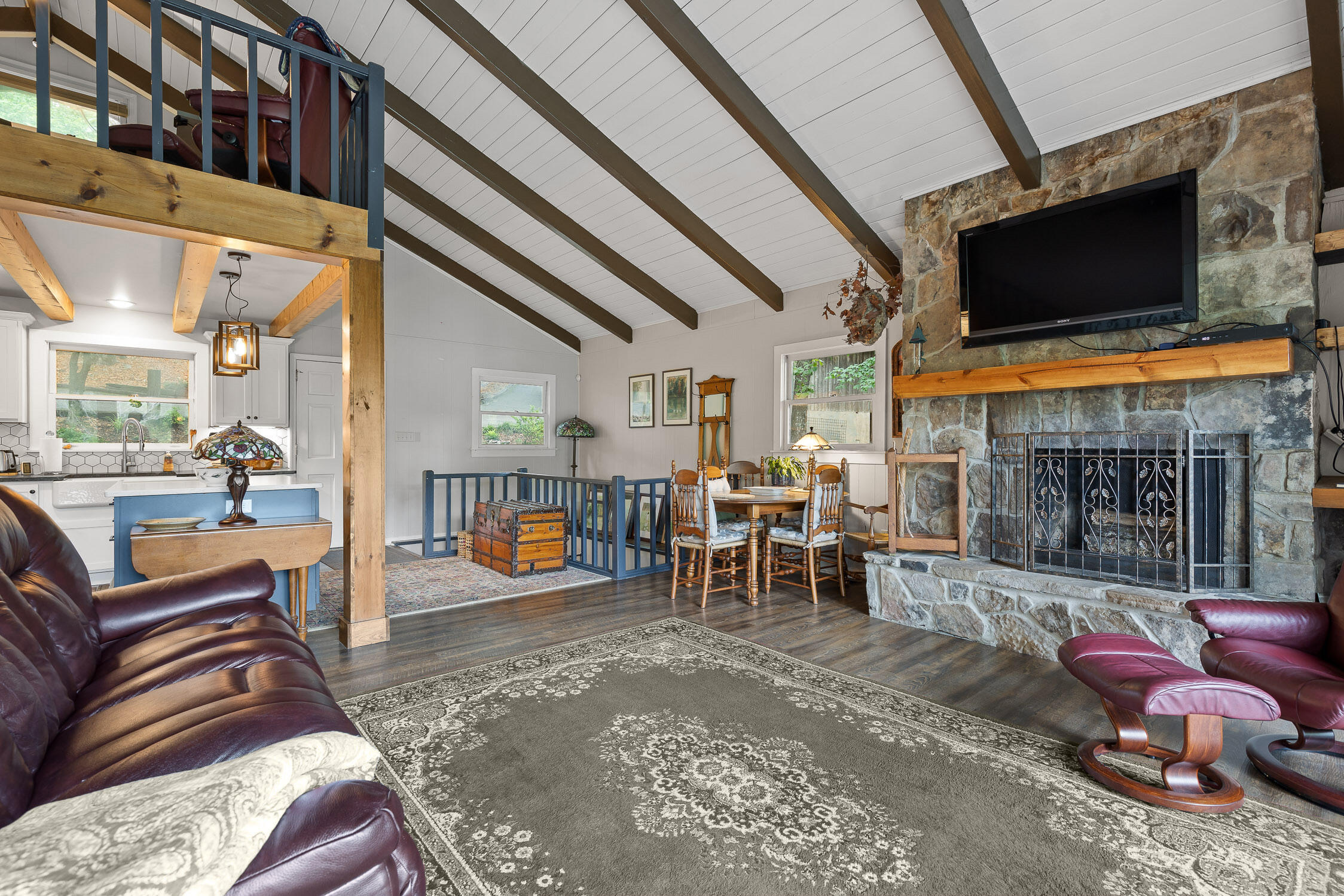 7416 Savannah Drive