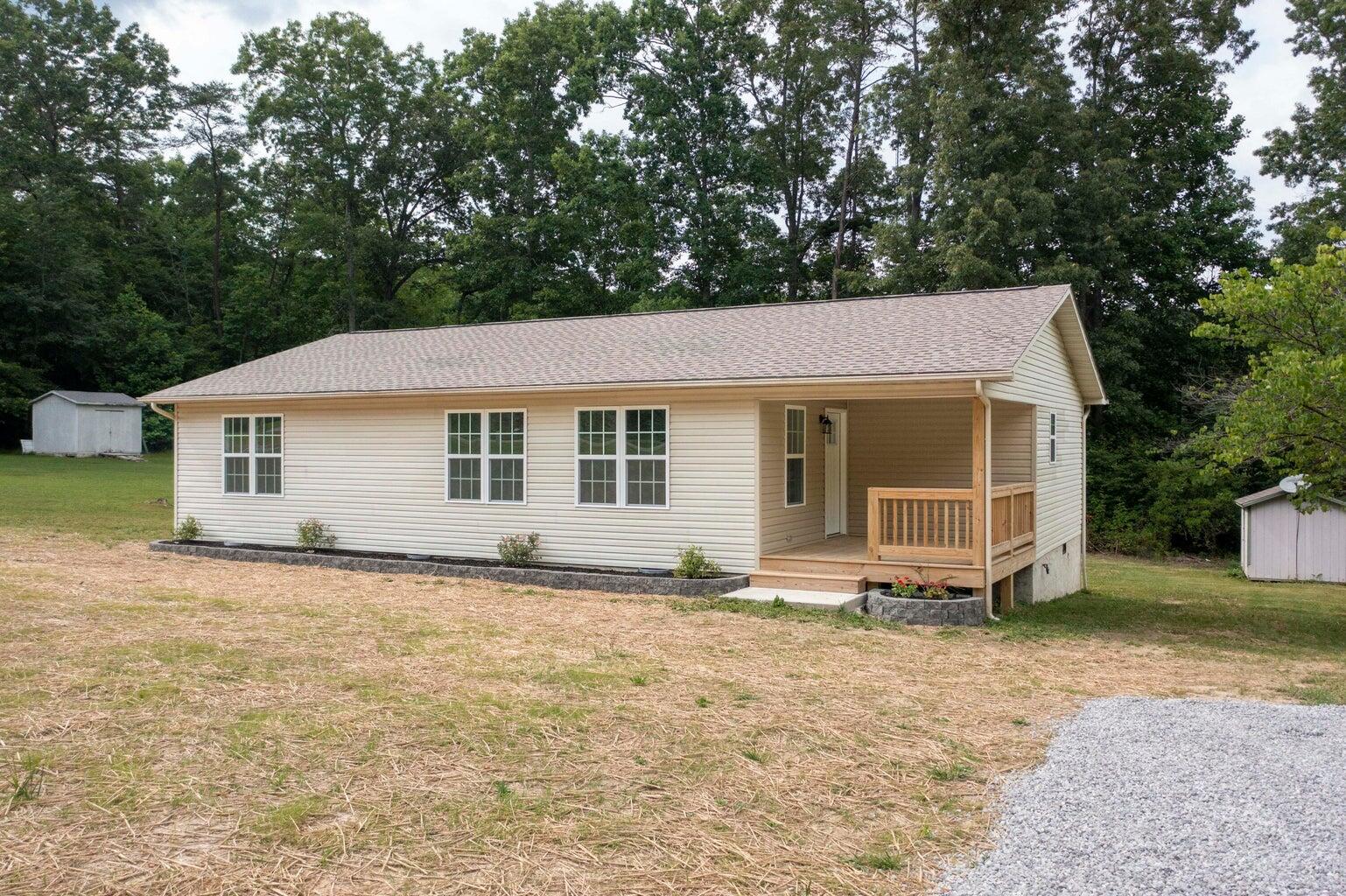 118 Honeysuckle Road