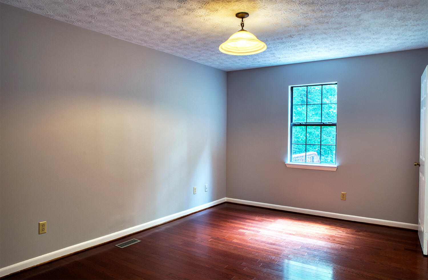 4403 James Lane