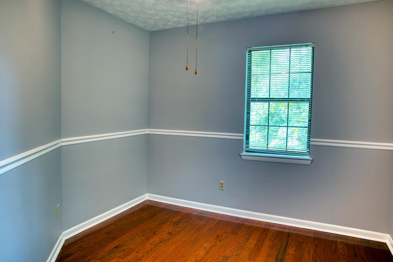 4403 James Lane