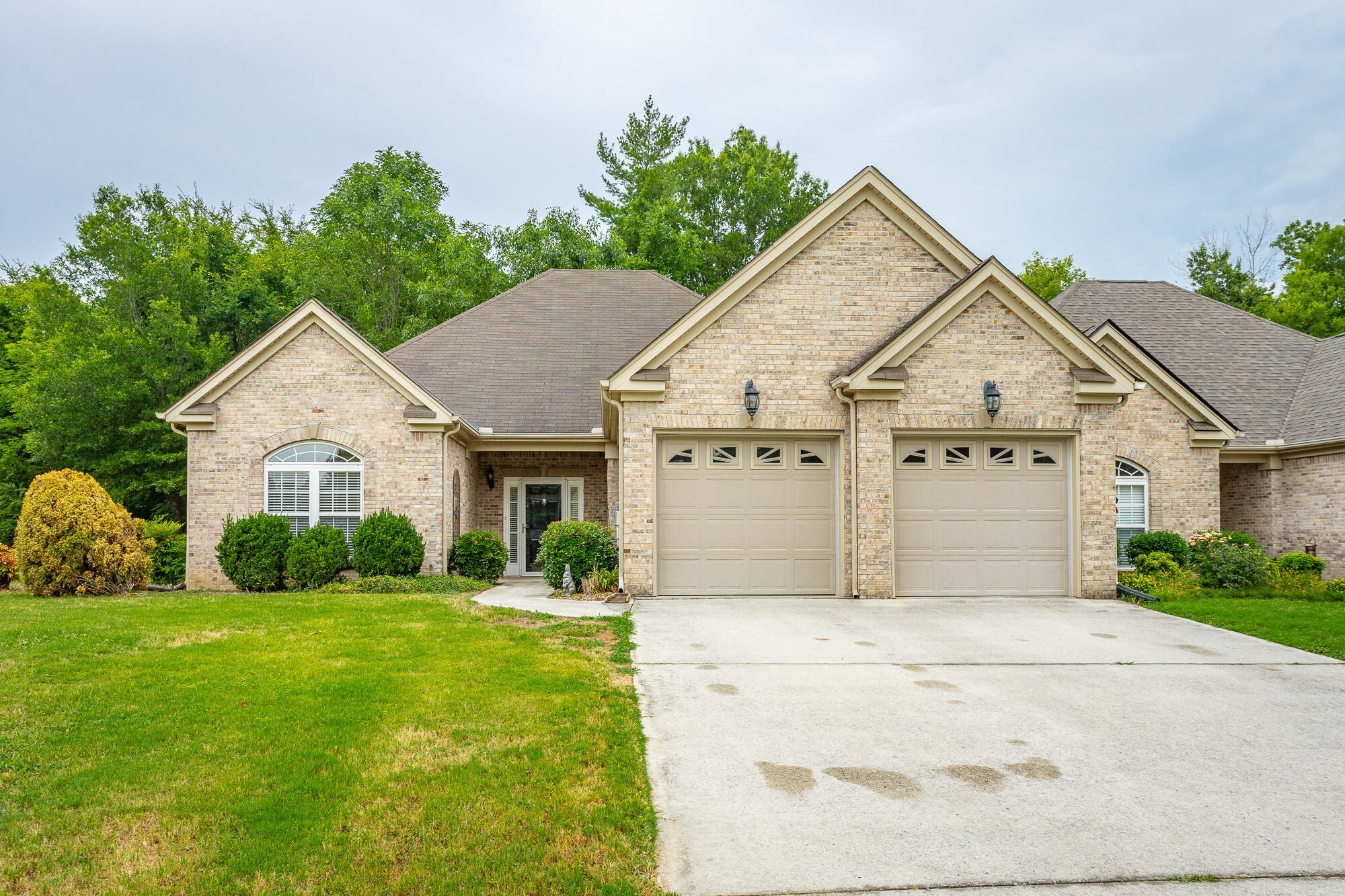 6420 Brookmead Circle