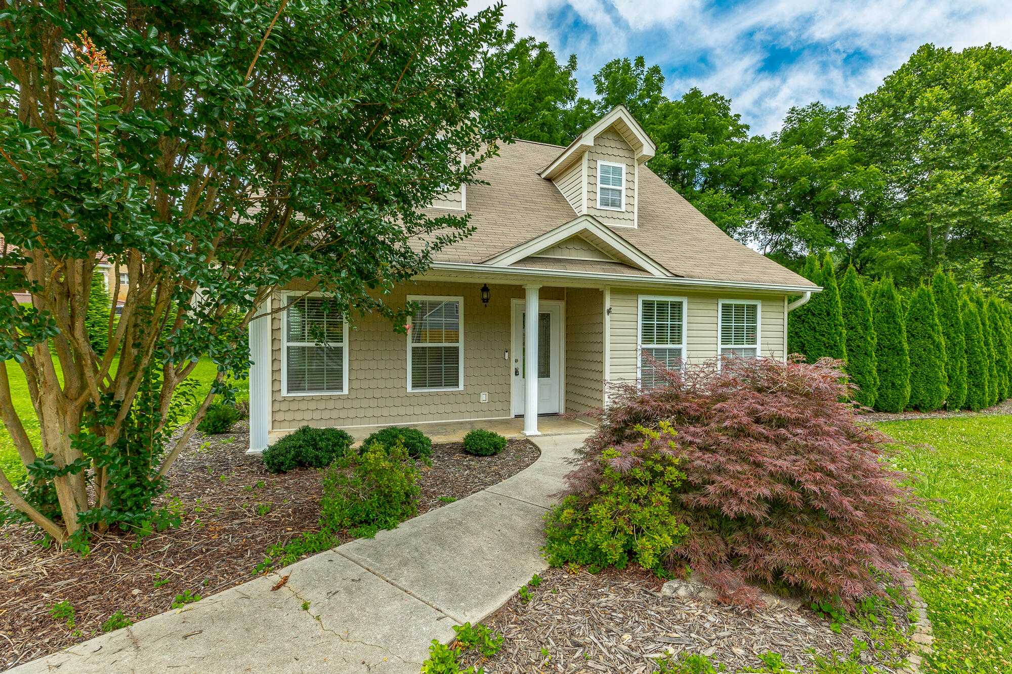 492 Glenhill Cir