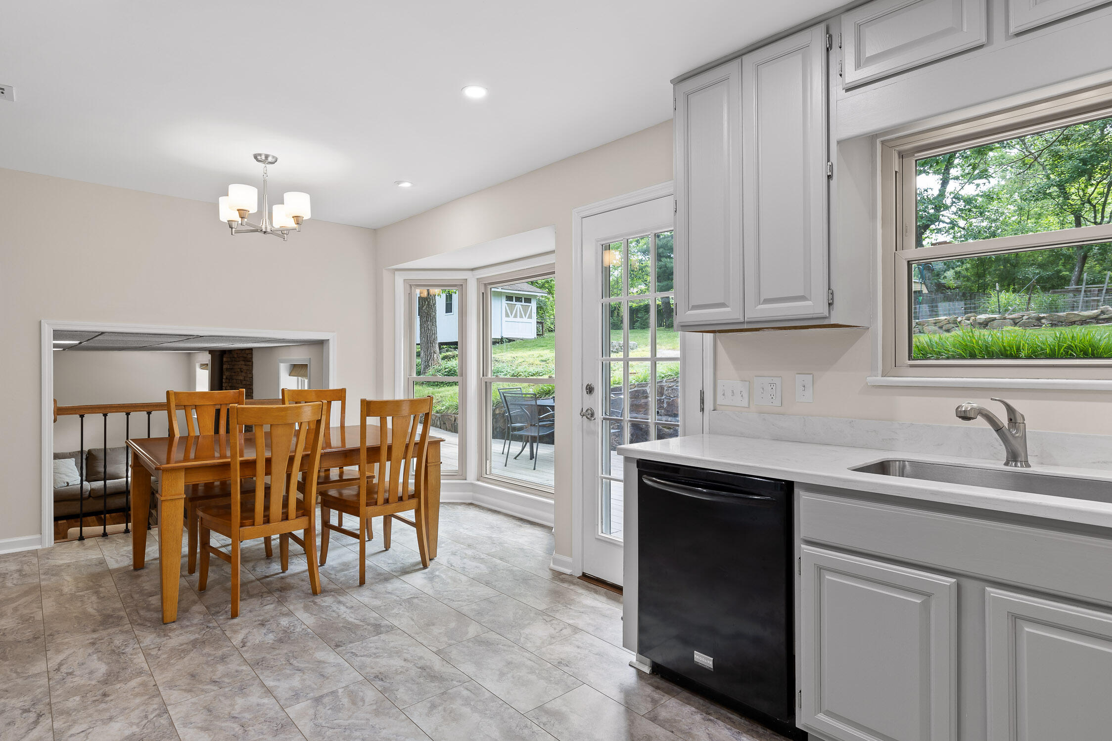 1610 Devlan Forest Lane