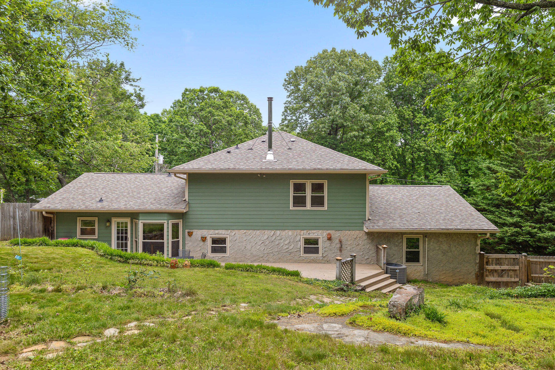 1610 Devlan Forest Lane