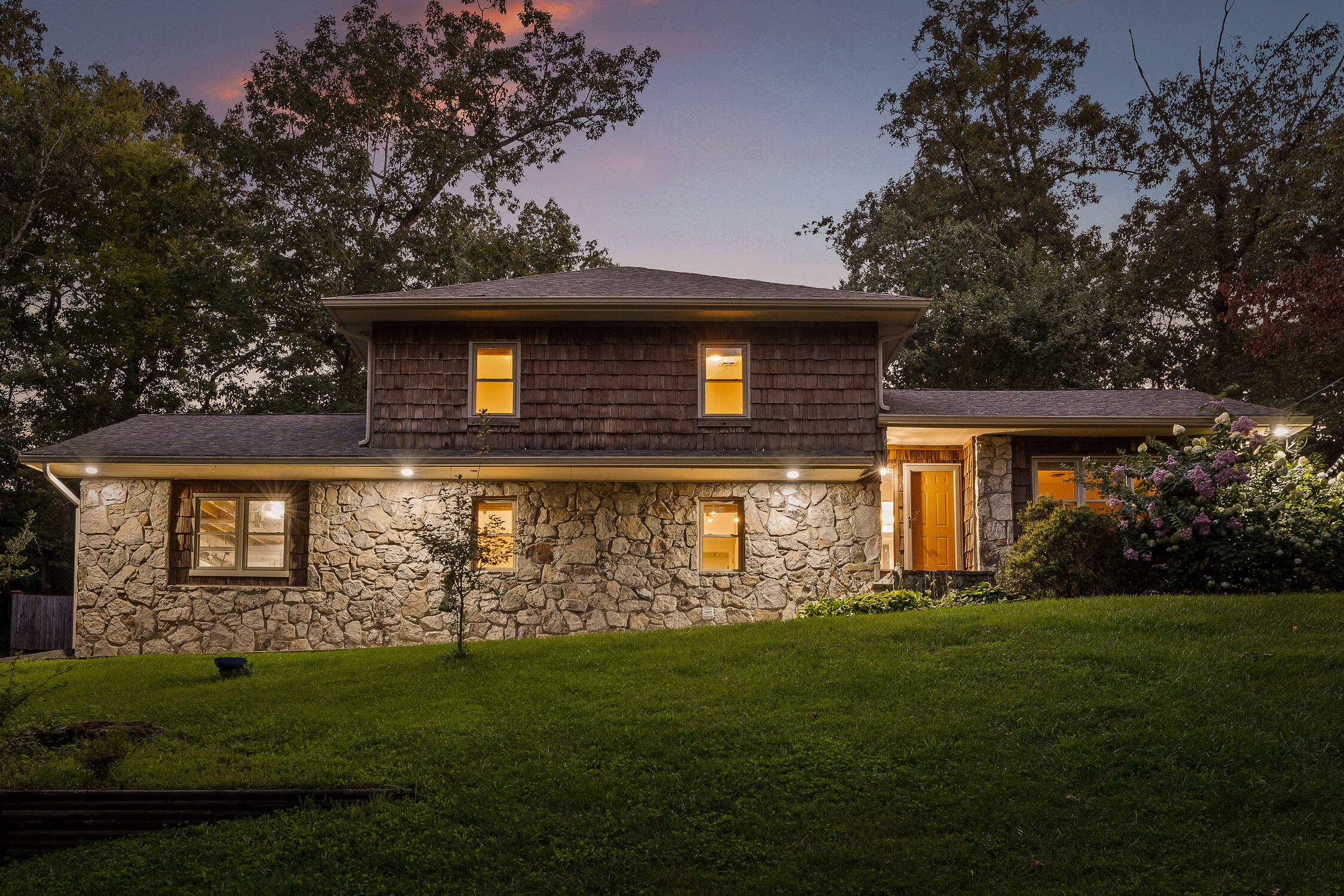 1610 Devlan Forest Lane