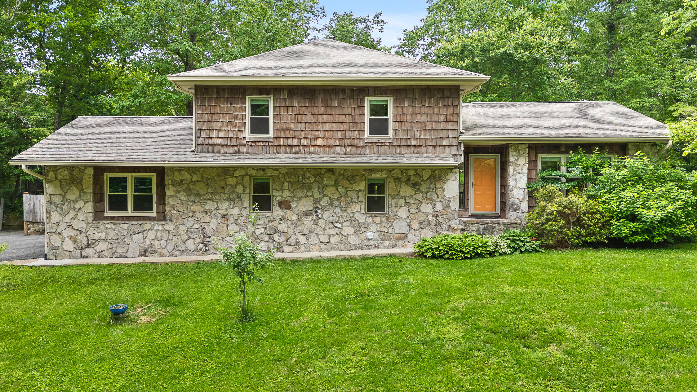 1610 Devlan Forest Lane