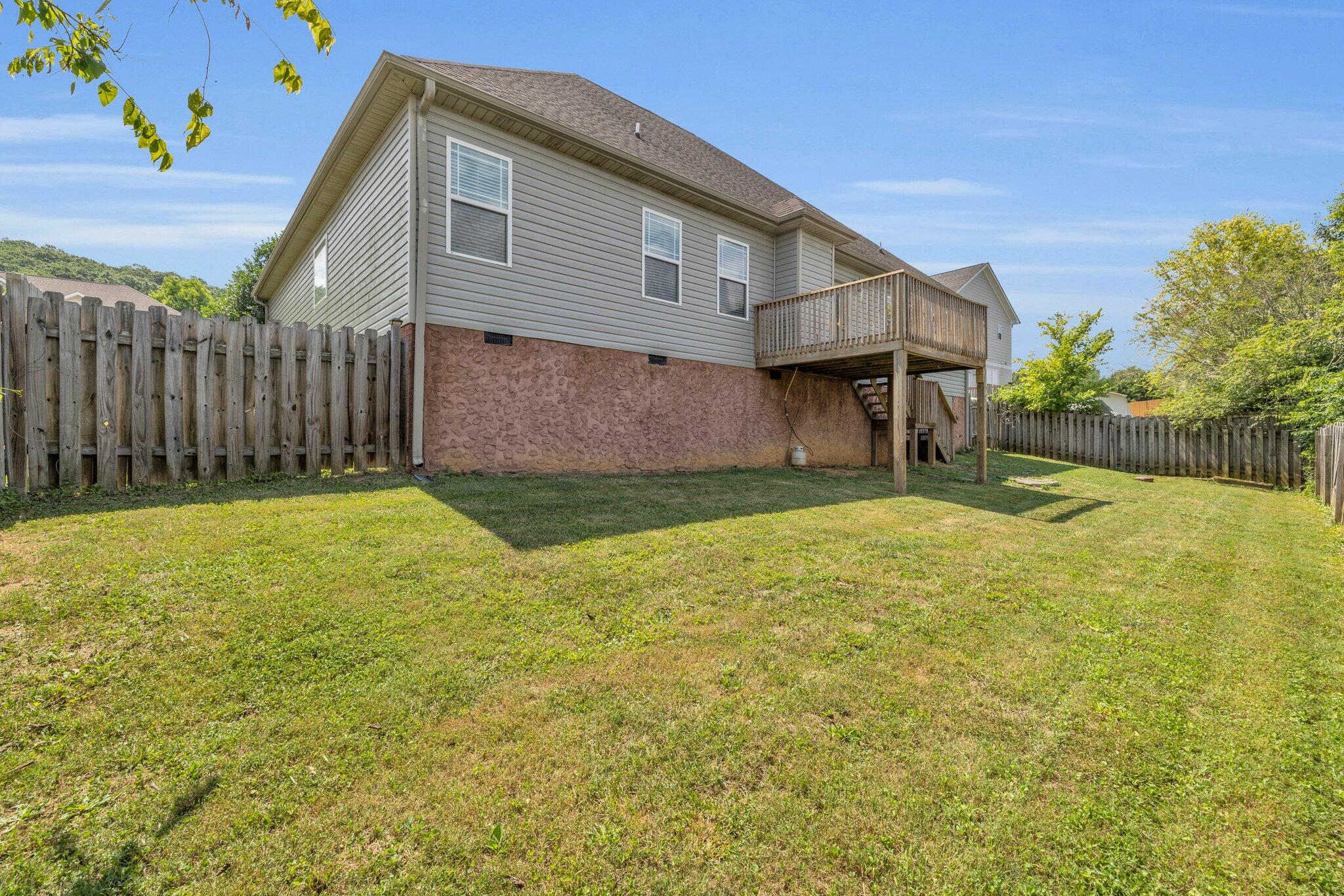 710 Windrush Loop