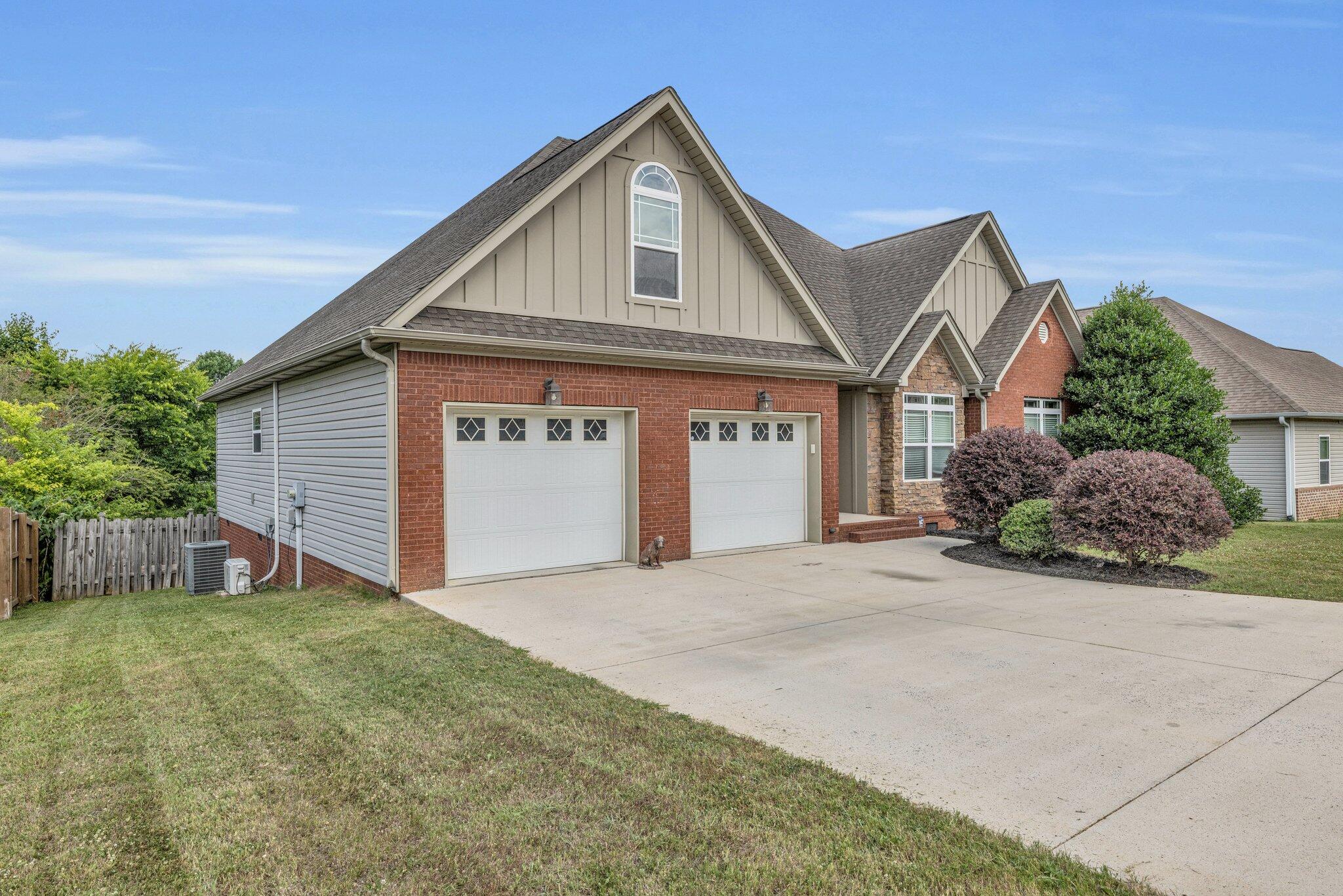 710 Windrush Loop