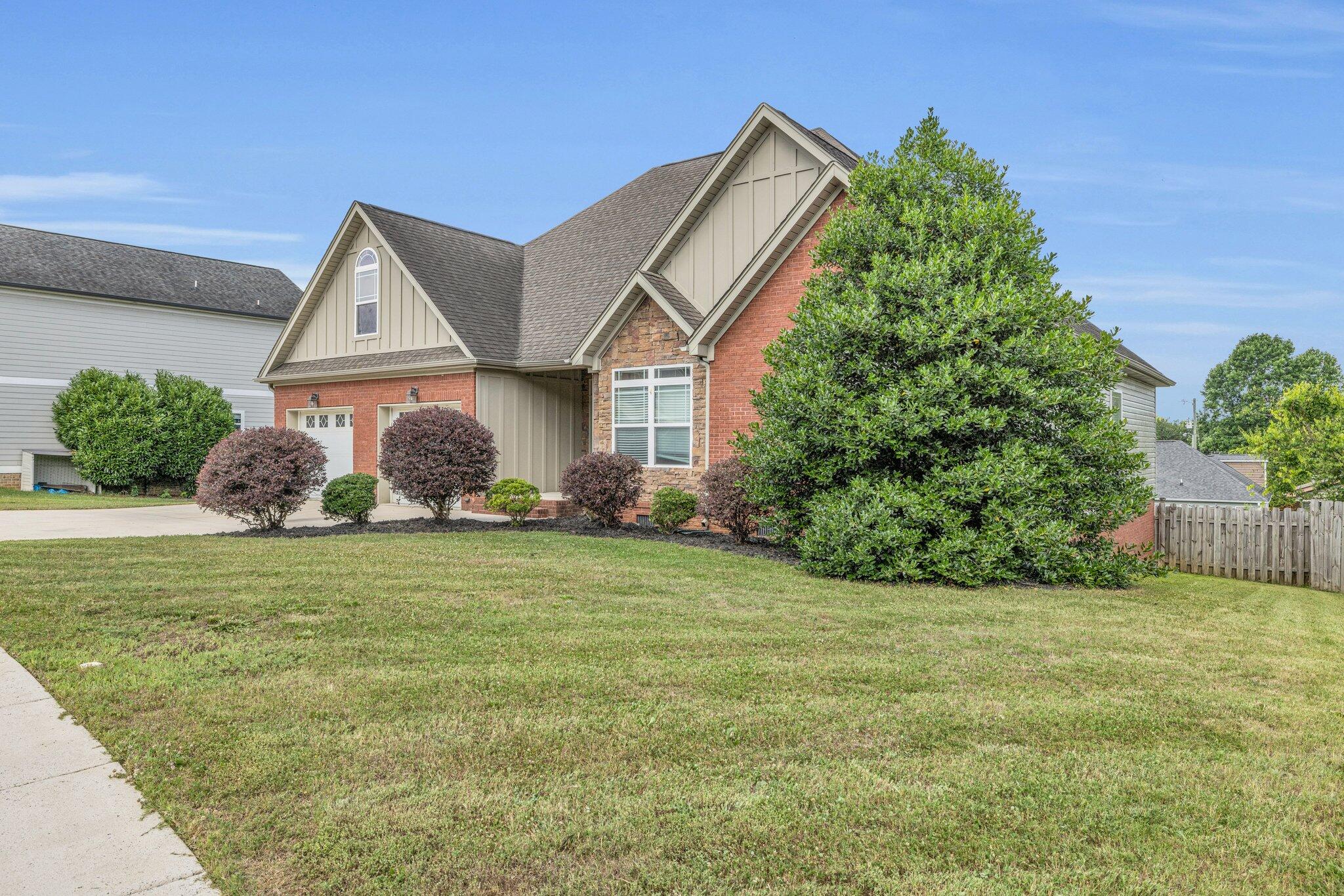 710 Windrush Loop