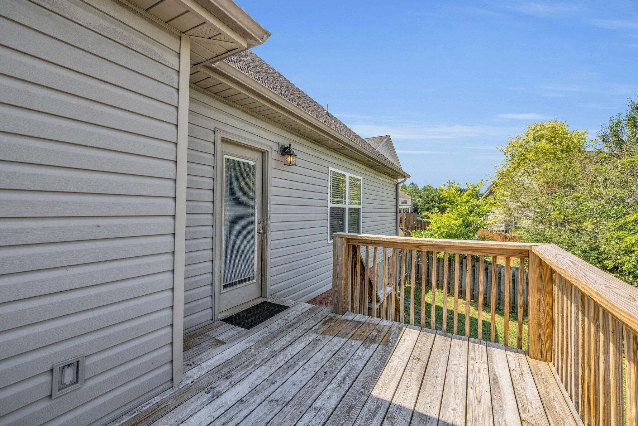710 Windrush Loop