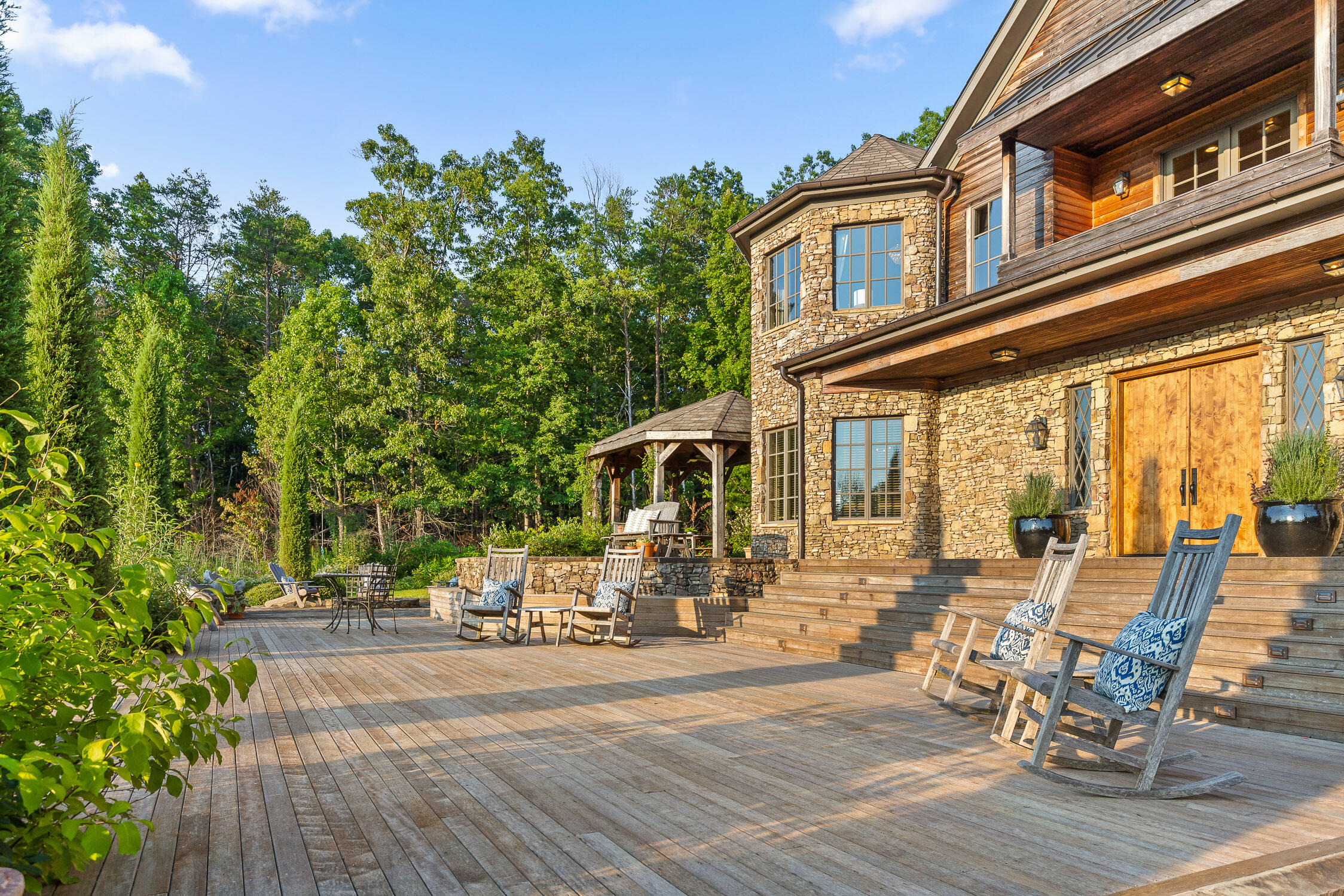 861 Long Branch Road