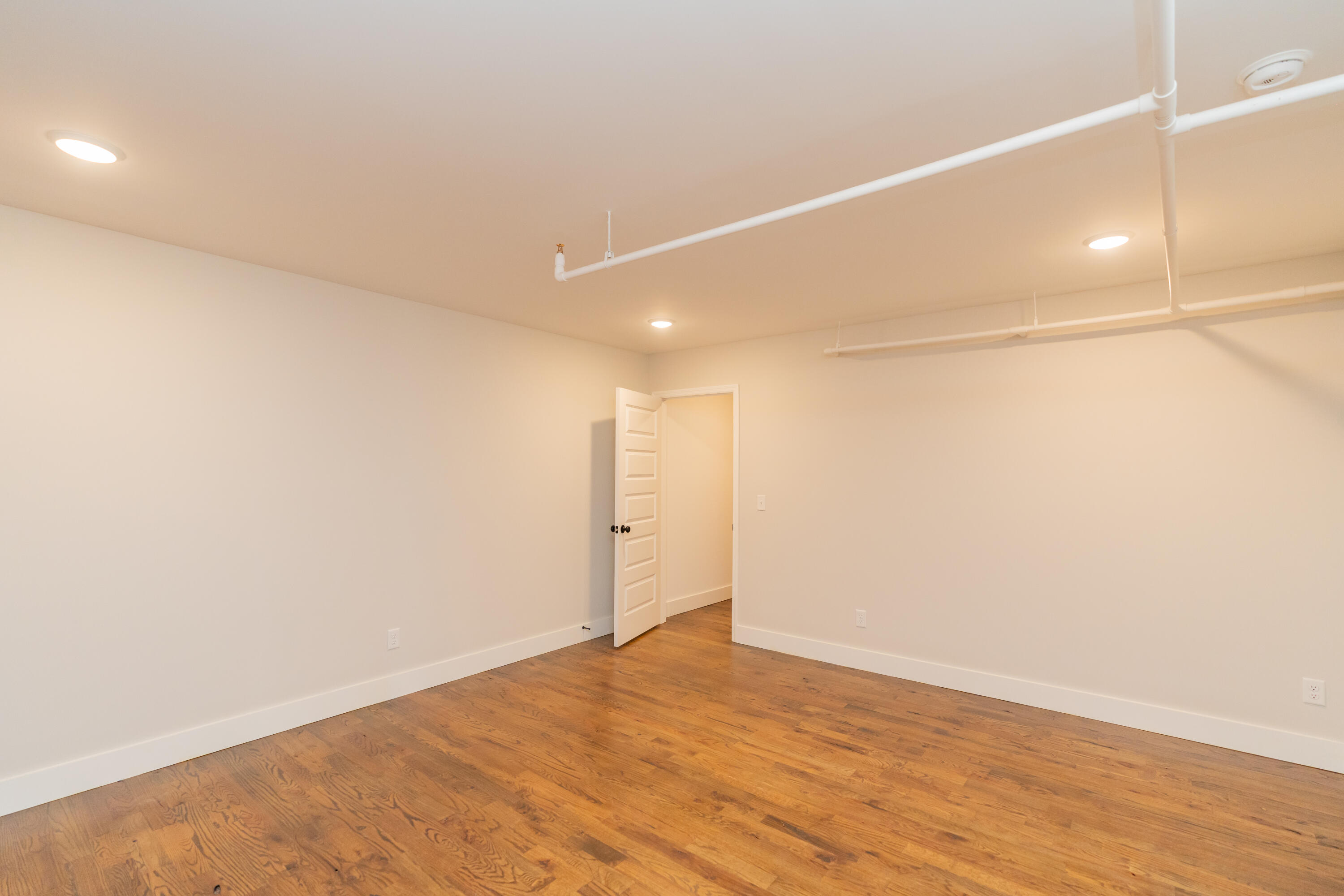 614 E Main Street, 203