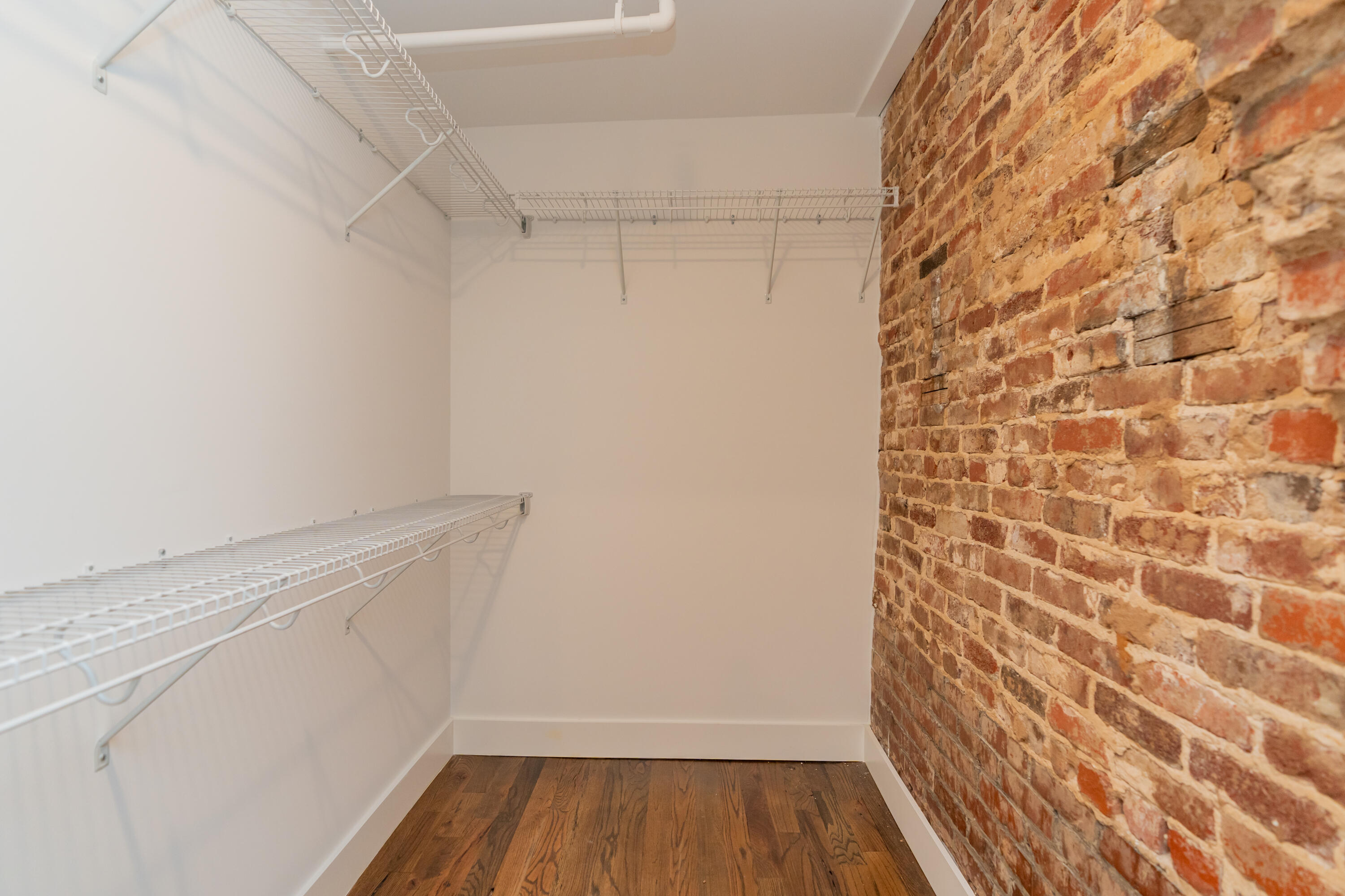 614 E Main Street, 203