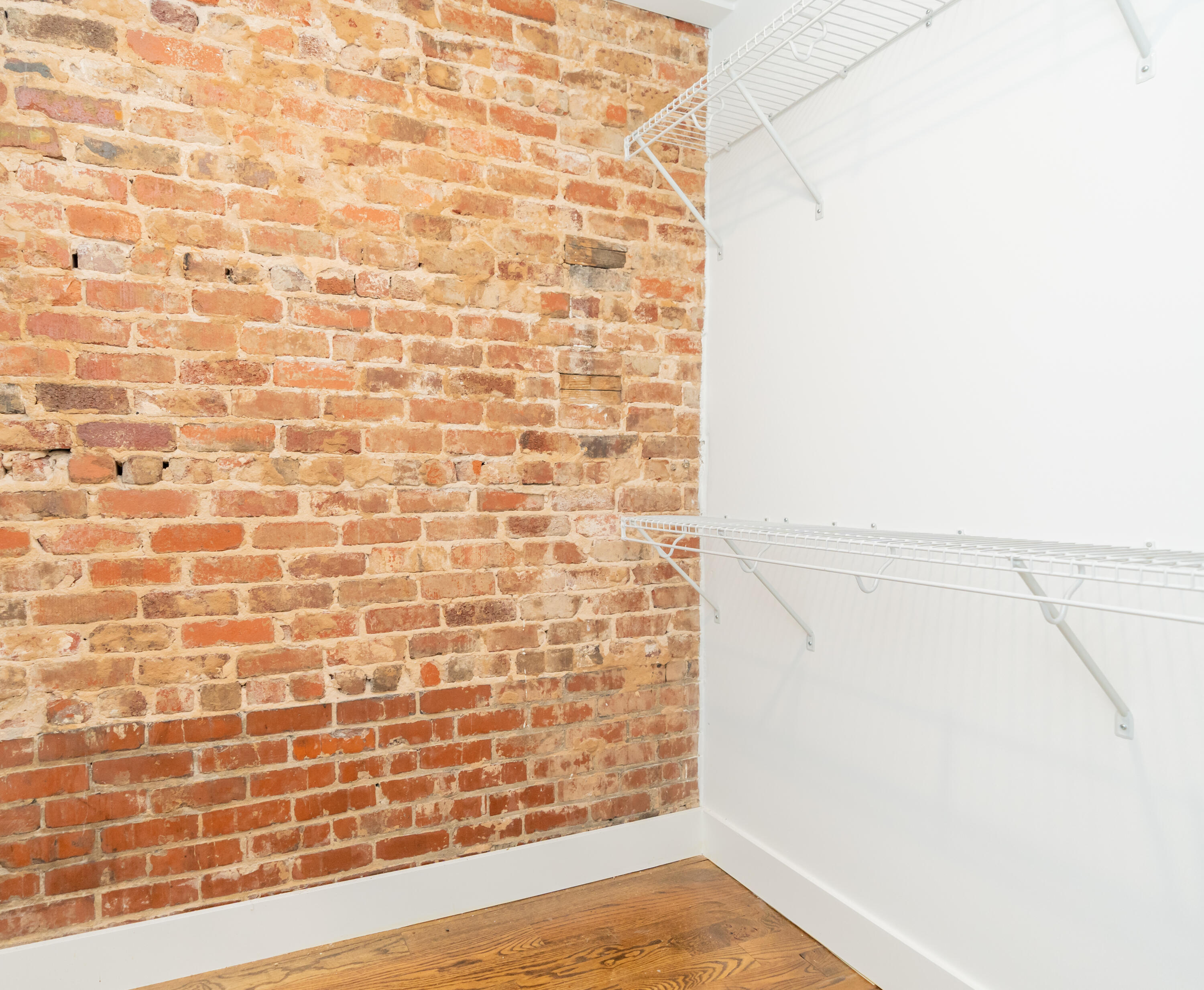614 E Main Street, 203