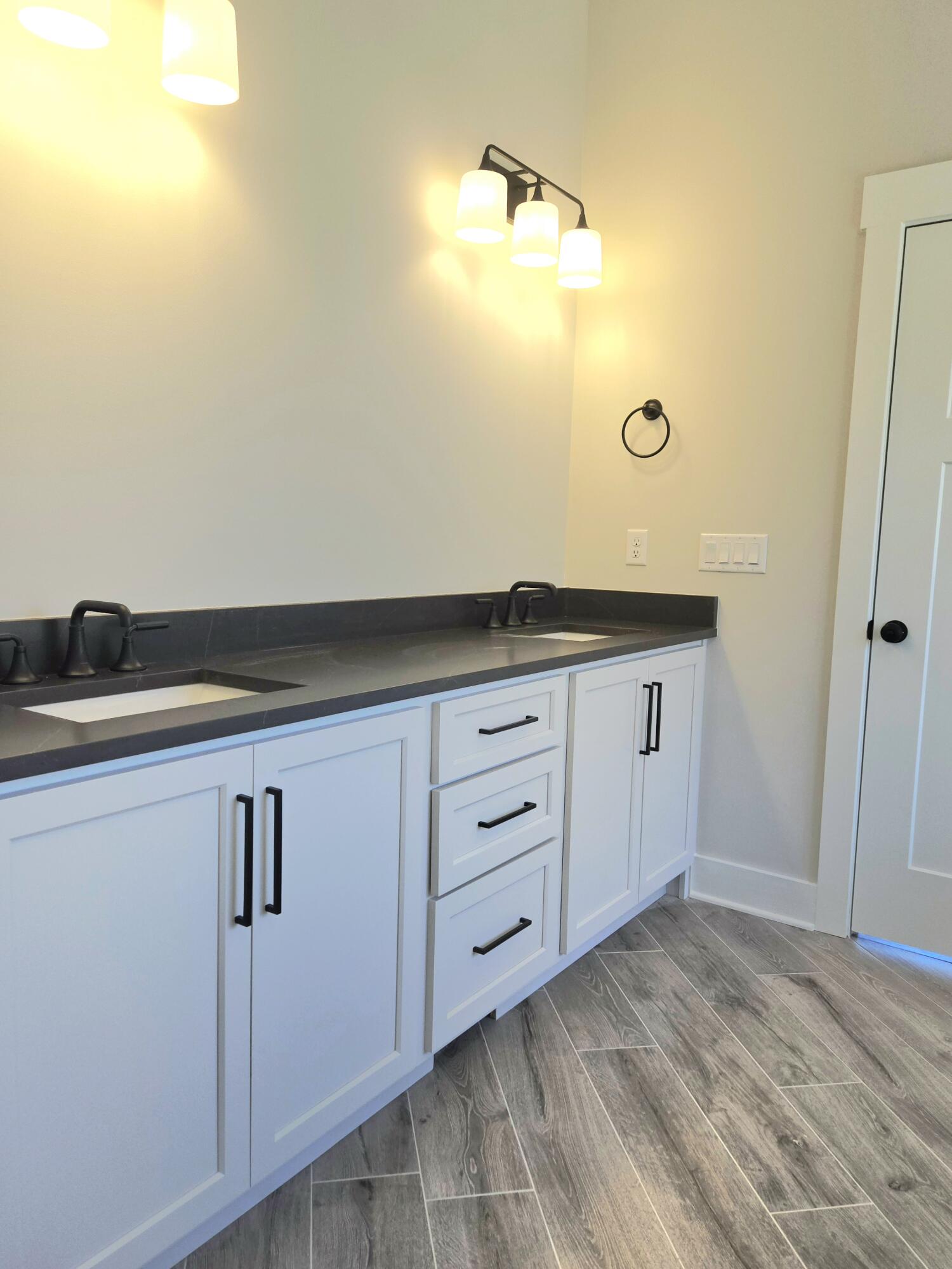 13132 Blakeslee Drive, 47