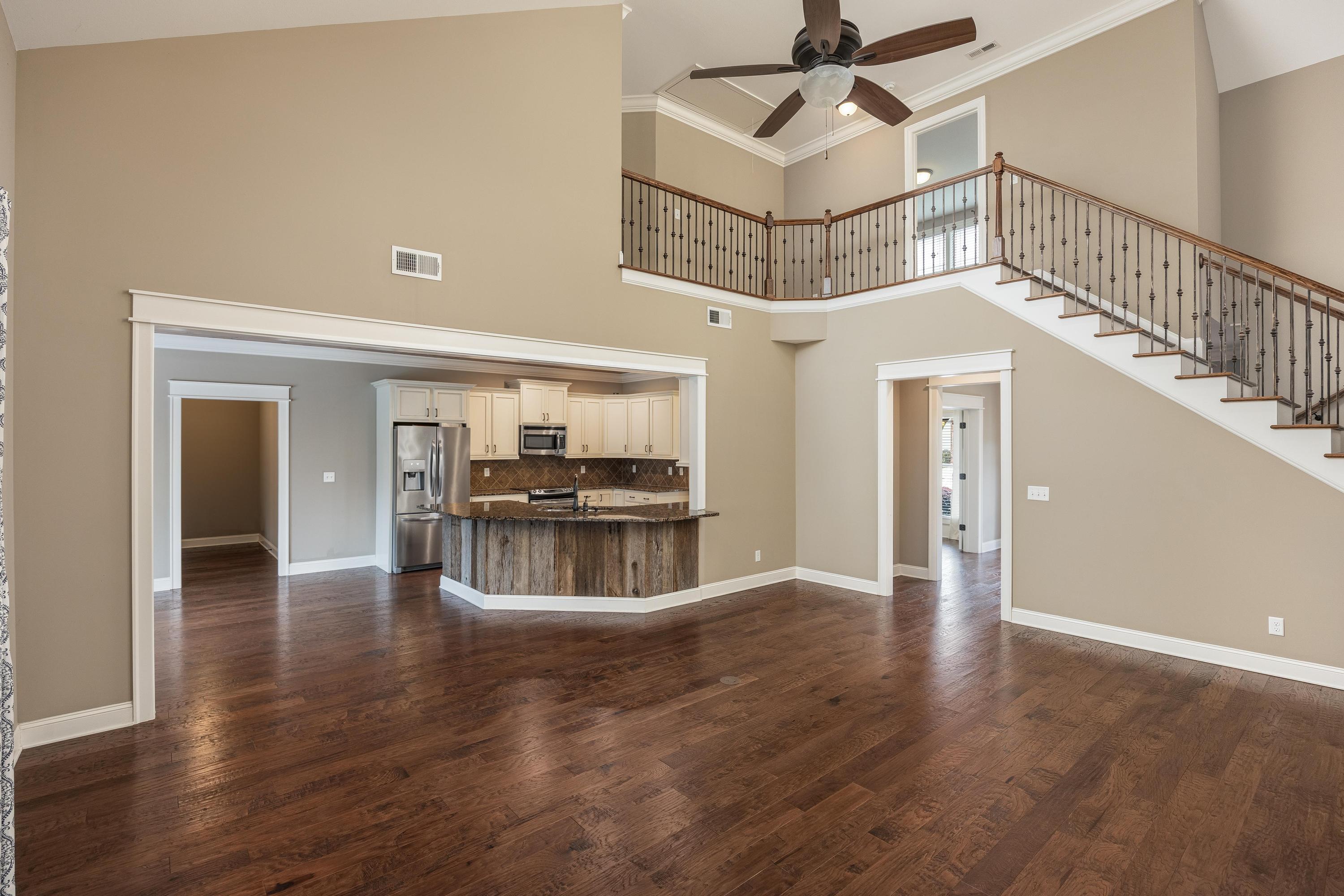 637 Clear Canyon Drive, 193