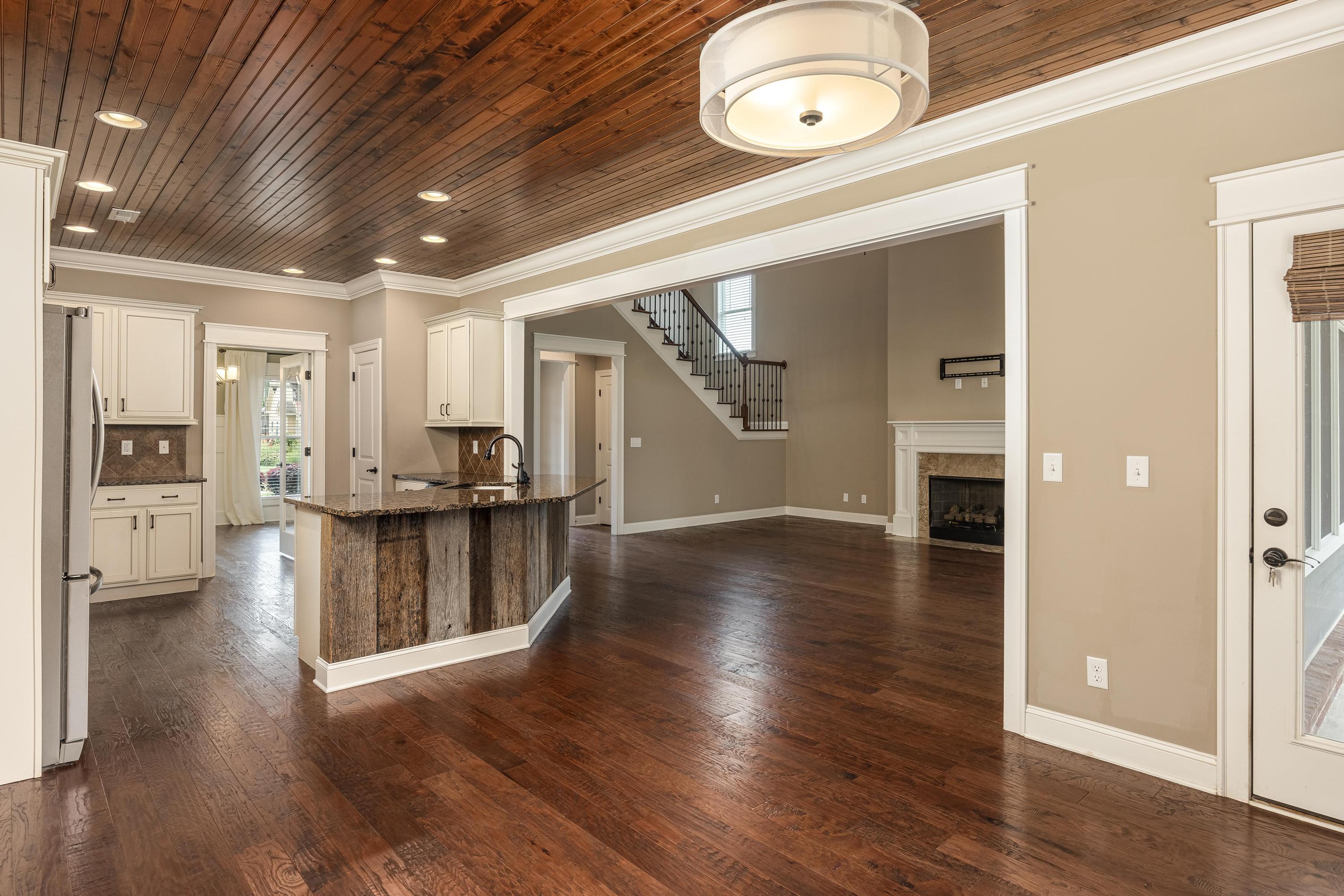 637 Clear Canyon Drive, 193