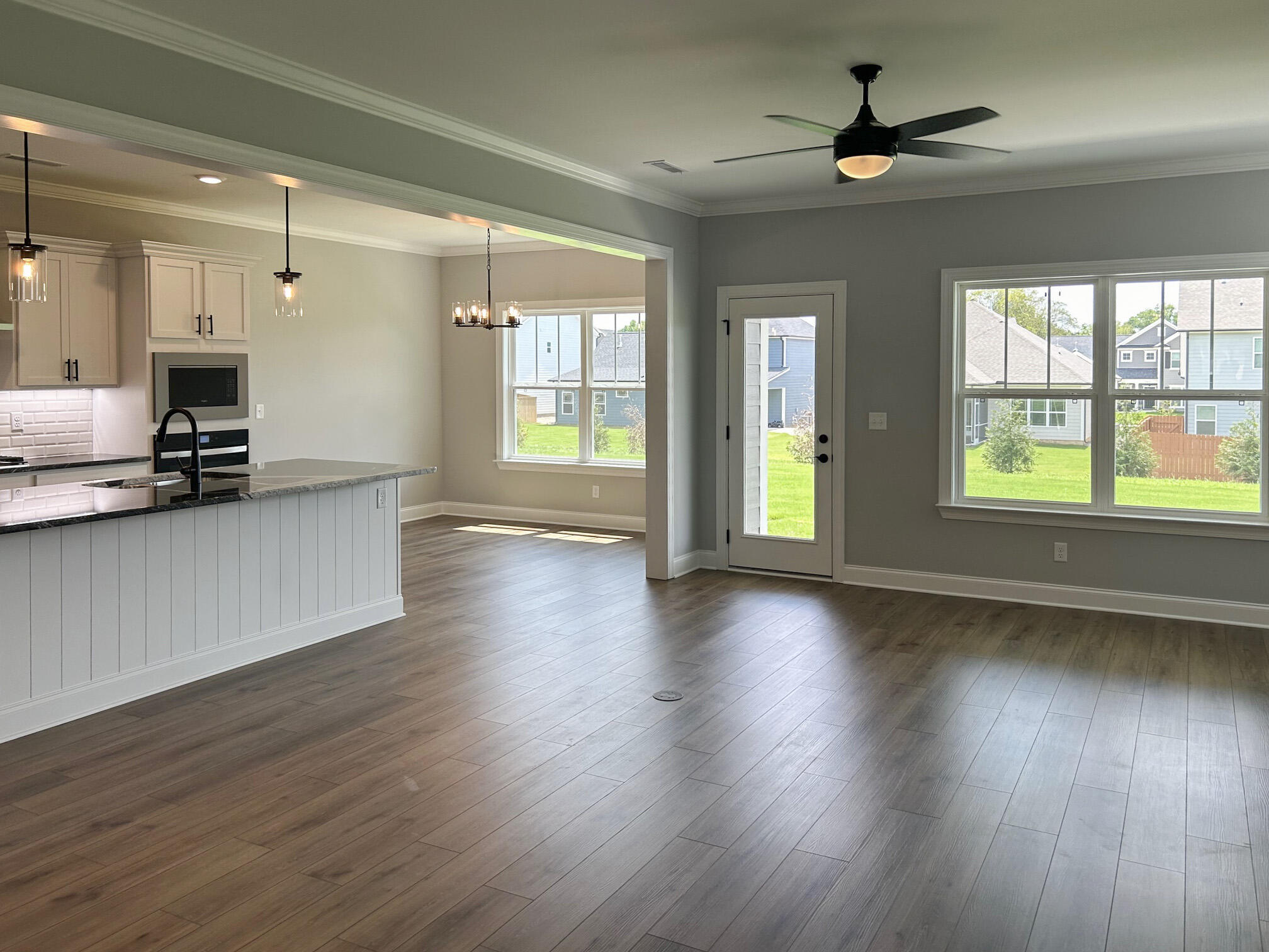 7371 Dividing Way, 63