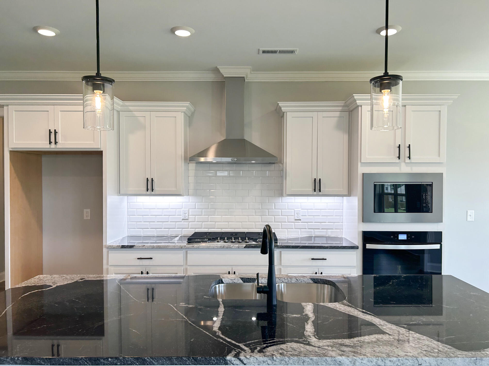 7371 Dividing Way, 63