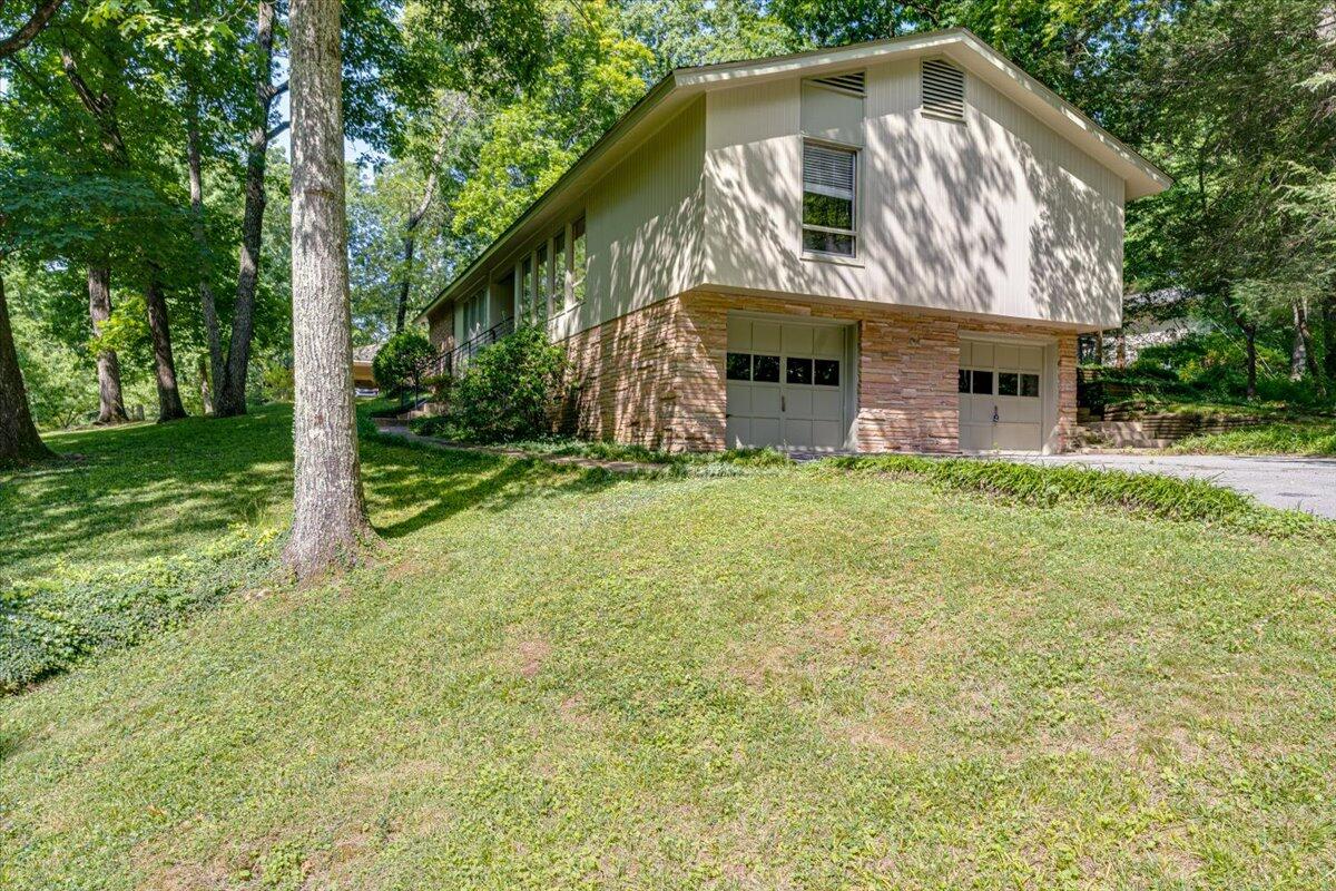 1041 Druid Drive